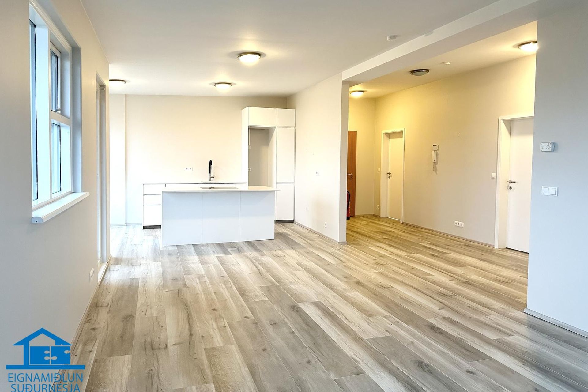 Tjarnabraut 14, 260 Reykjanesbær