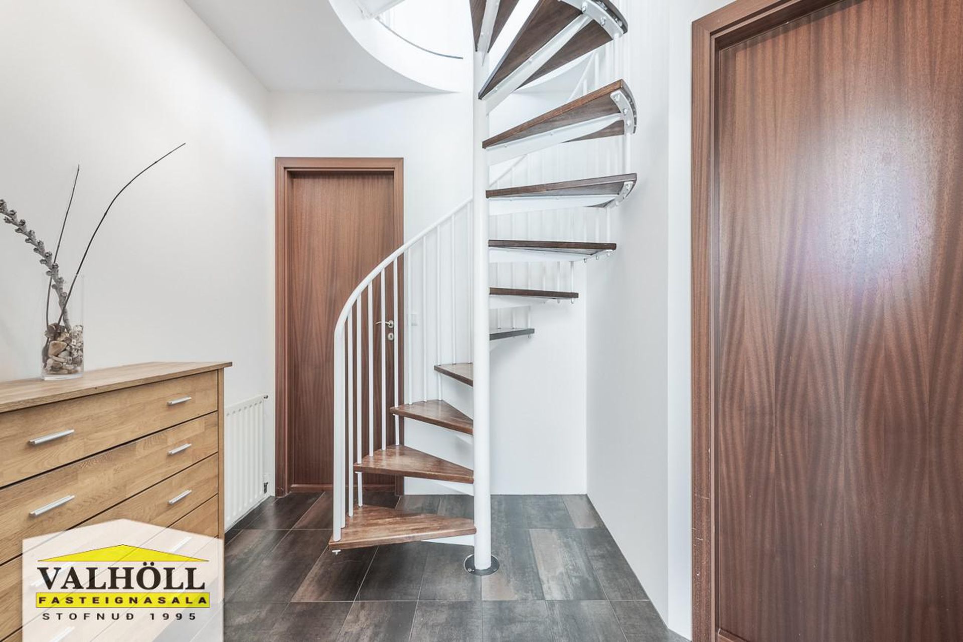 Jötnaborgir 12, 112 Reykjavík