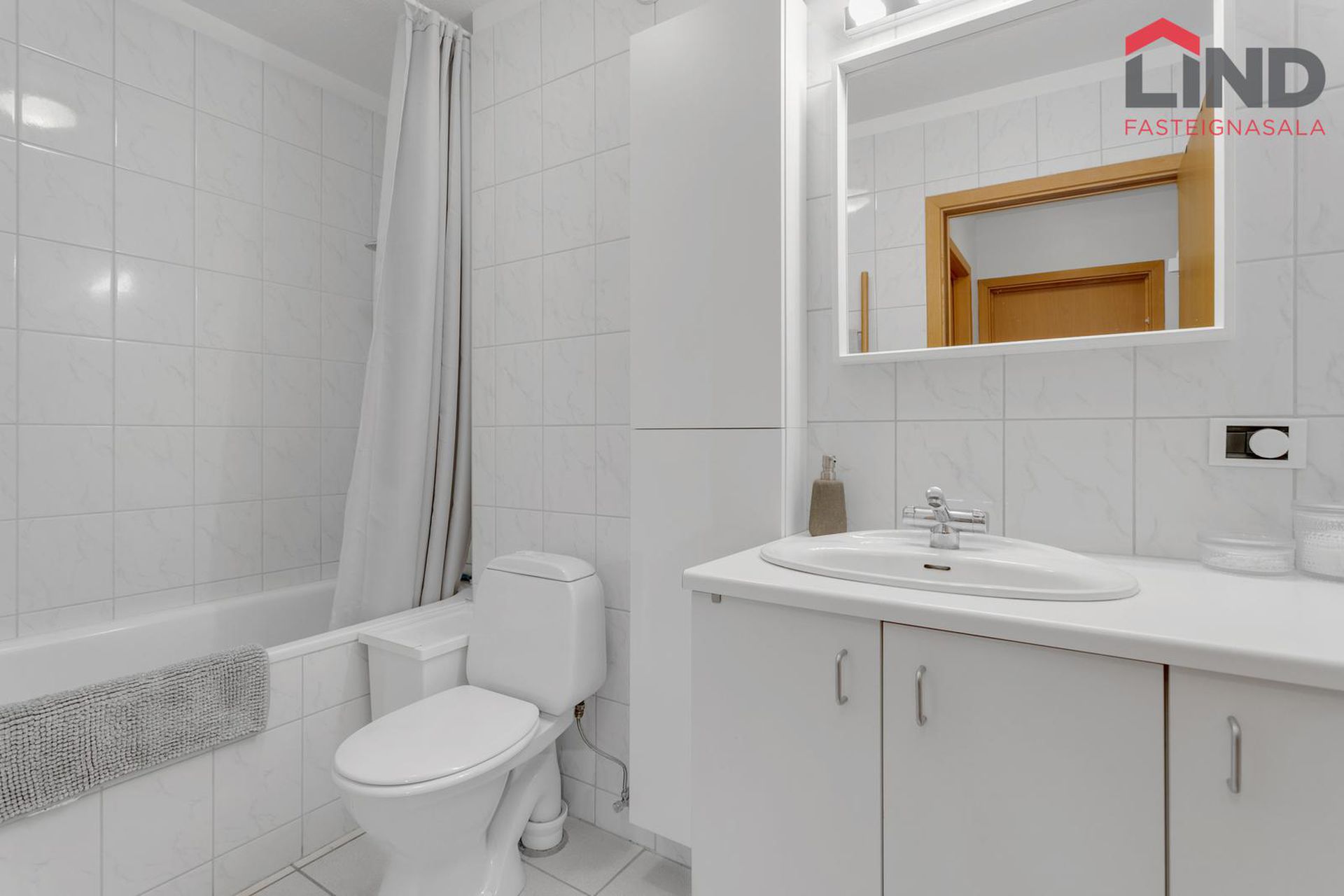 Trönuhjalli 1, 200 Kópavogur