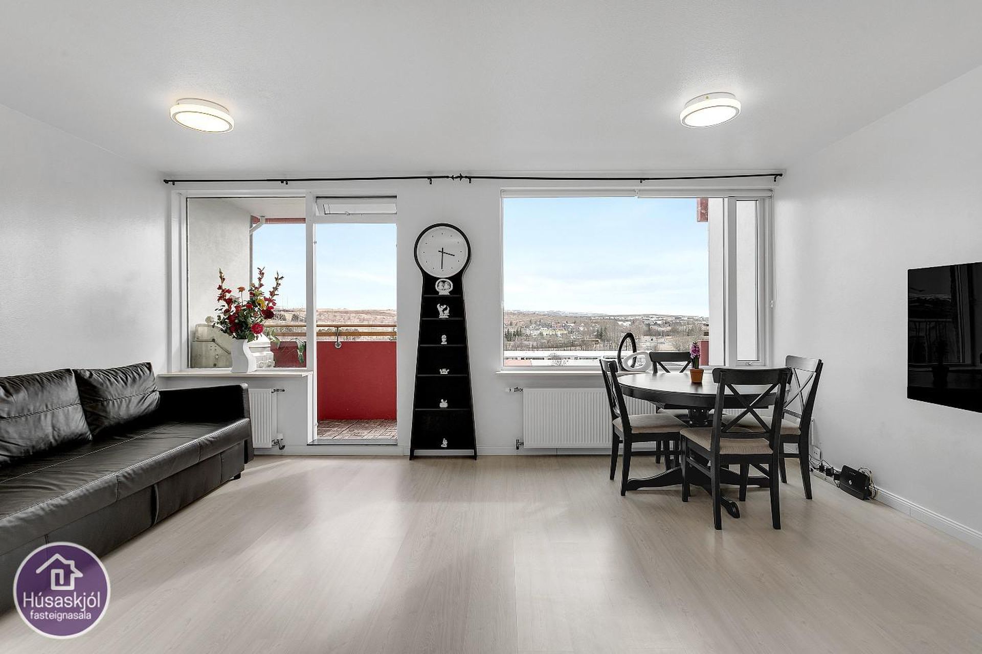 Asparfell 12, 111 Reykjavík