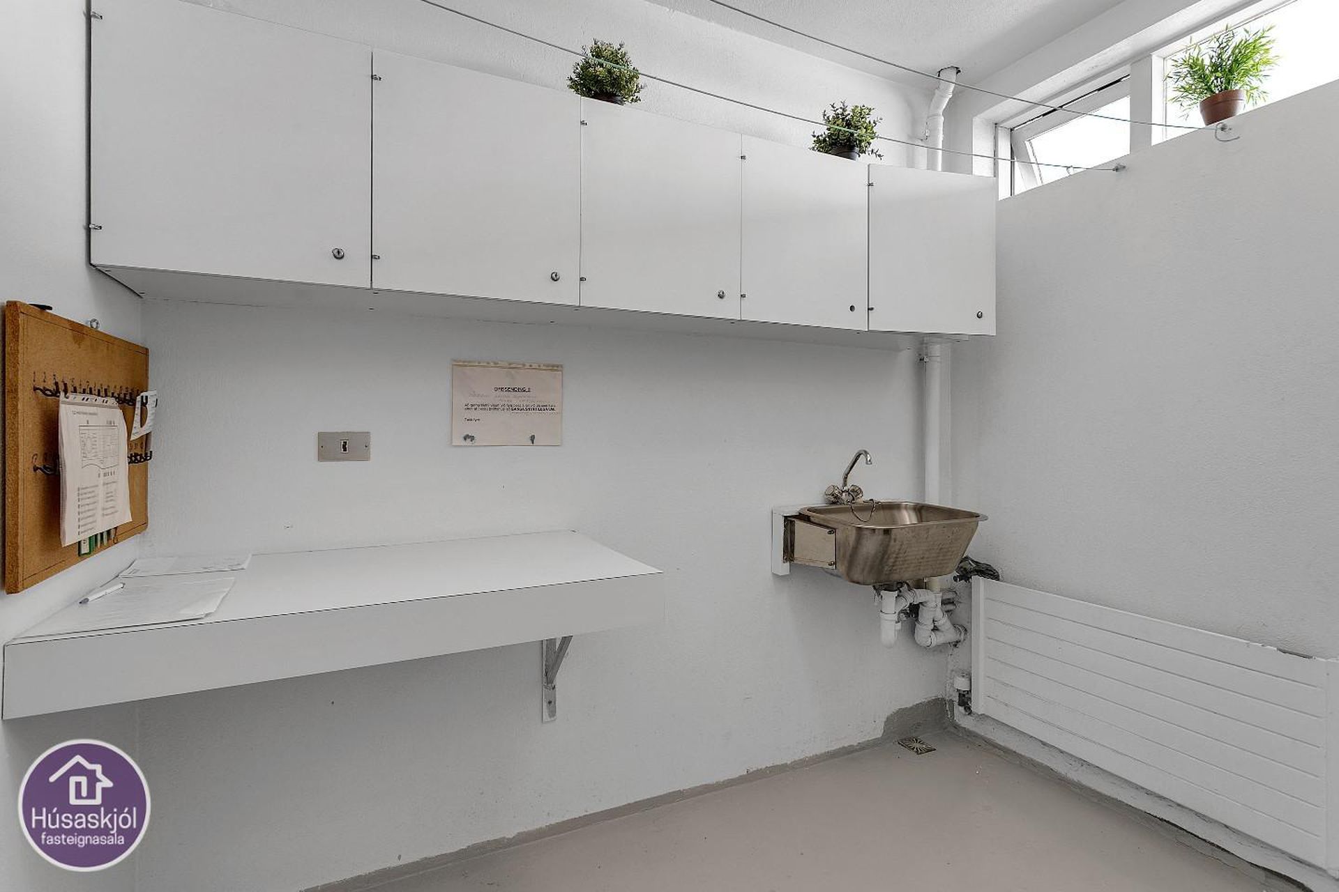 Asparfell 12, 111 Reykjavík