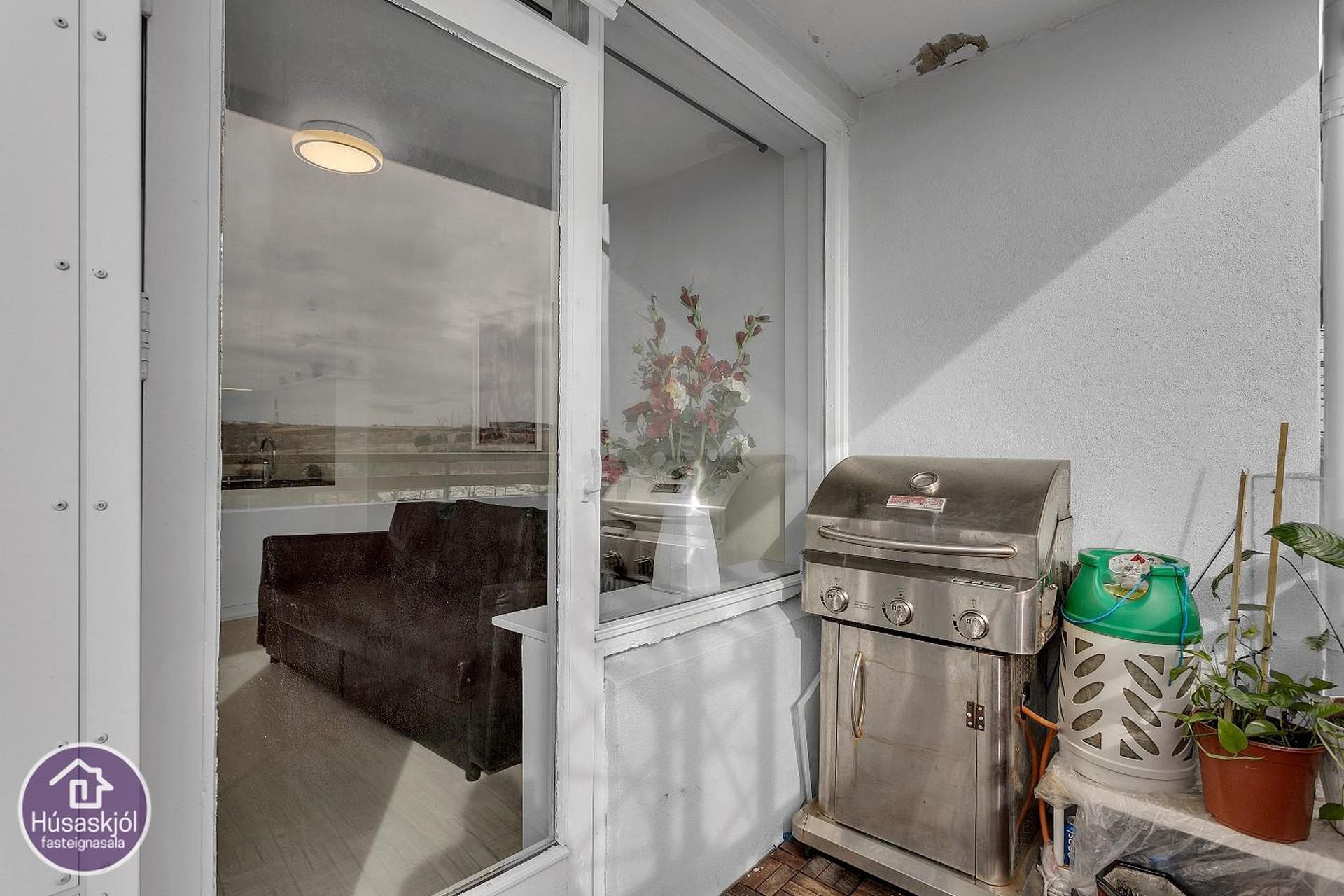 Asparfell 12, 111 Reykjavík