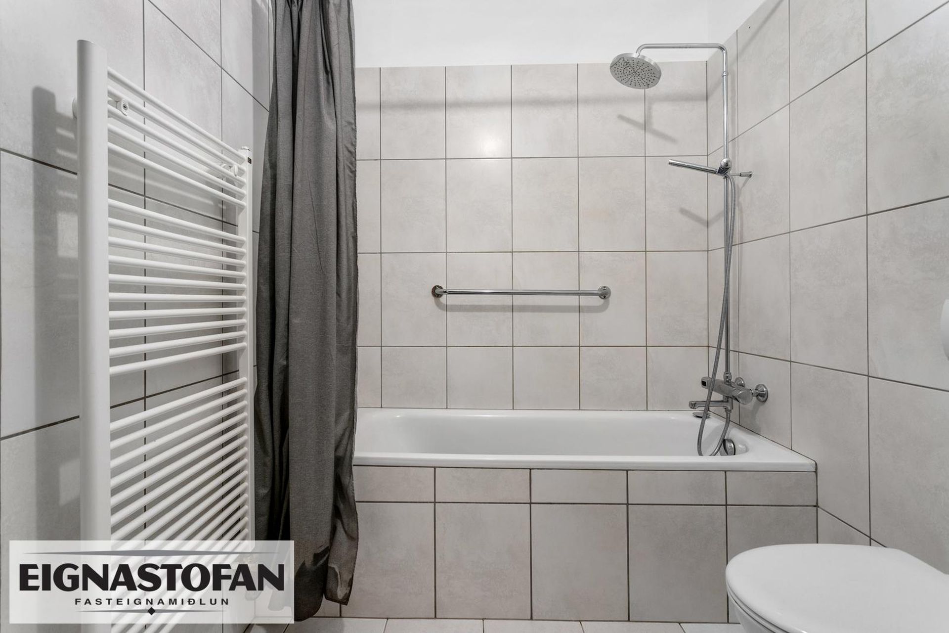 Þórðarsveigur 30, 113 Reykjavík