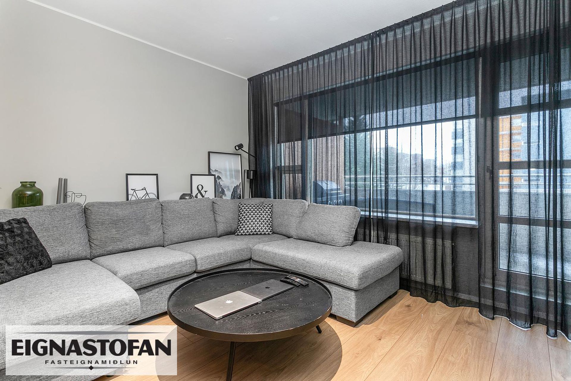 Þórðarsveigur 30, 113 Reykjavík