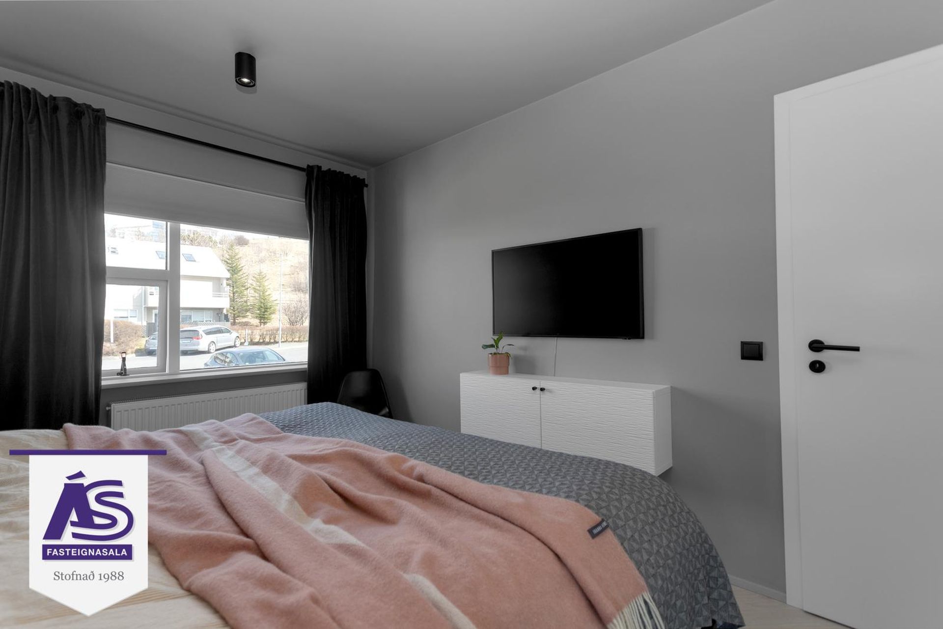 Traðarberg 23, 221 Hafnarfjörður