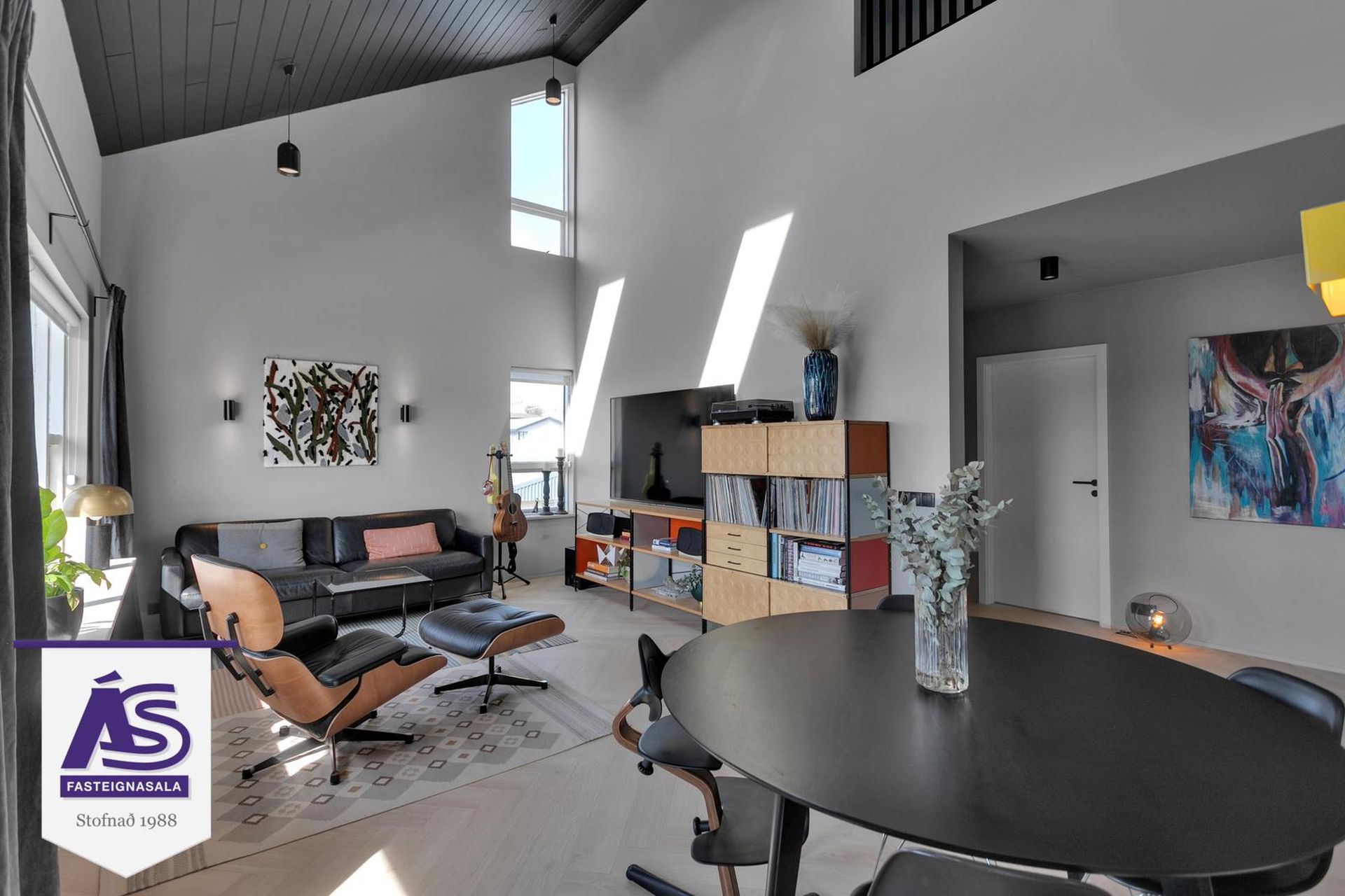 Traðarberg 23, 221 Hafnarfjörður