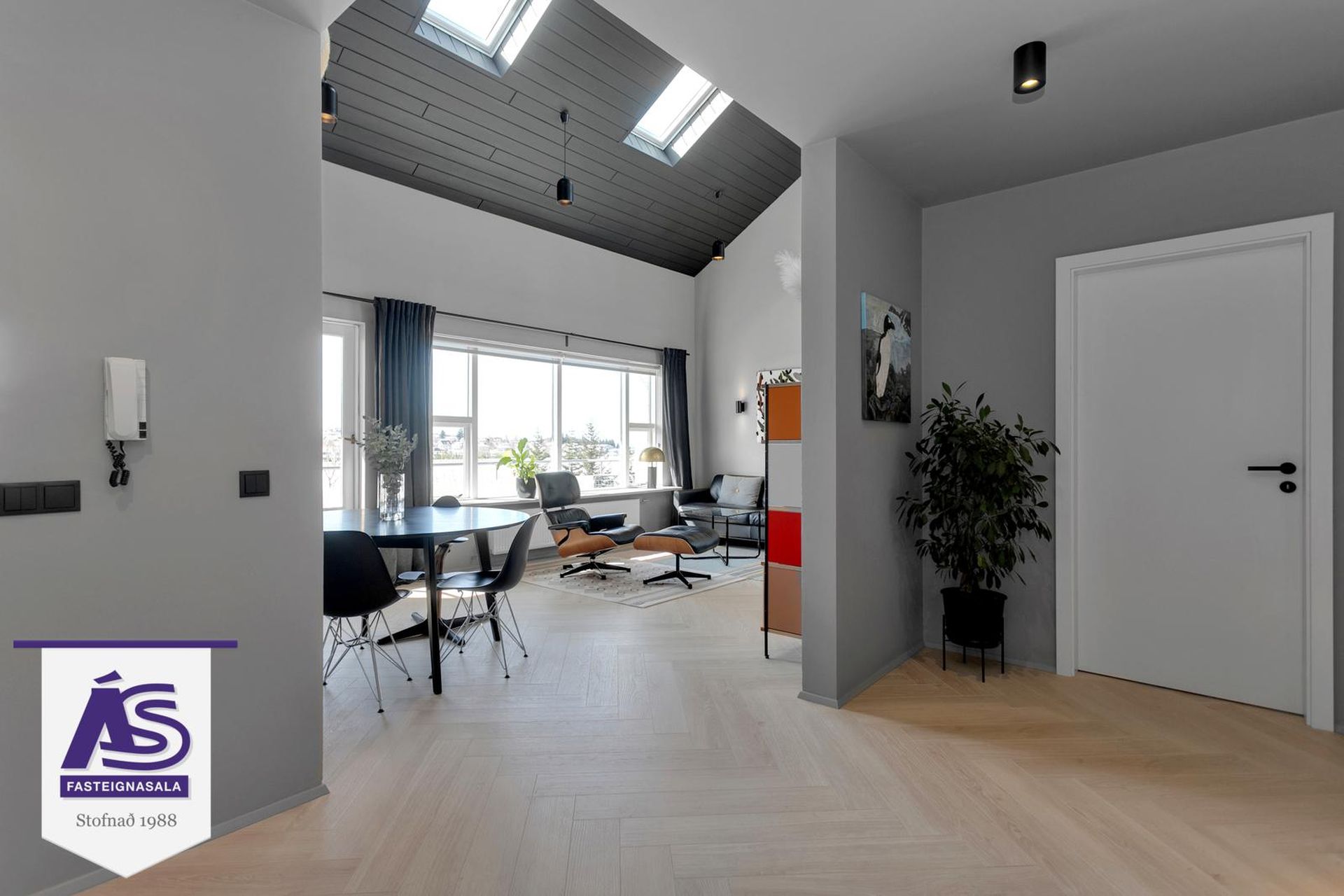 Traðarberg 23, 221 Hafnarfjörður