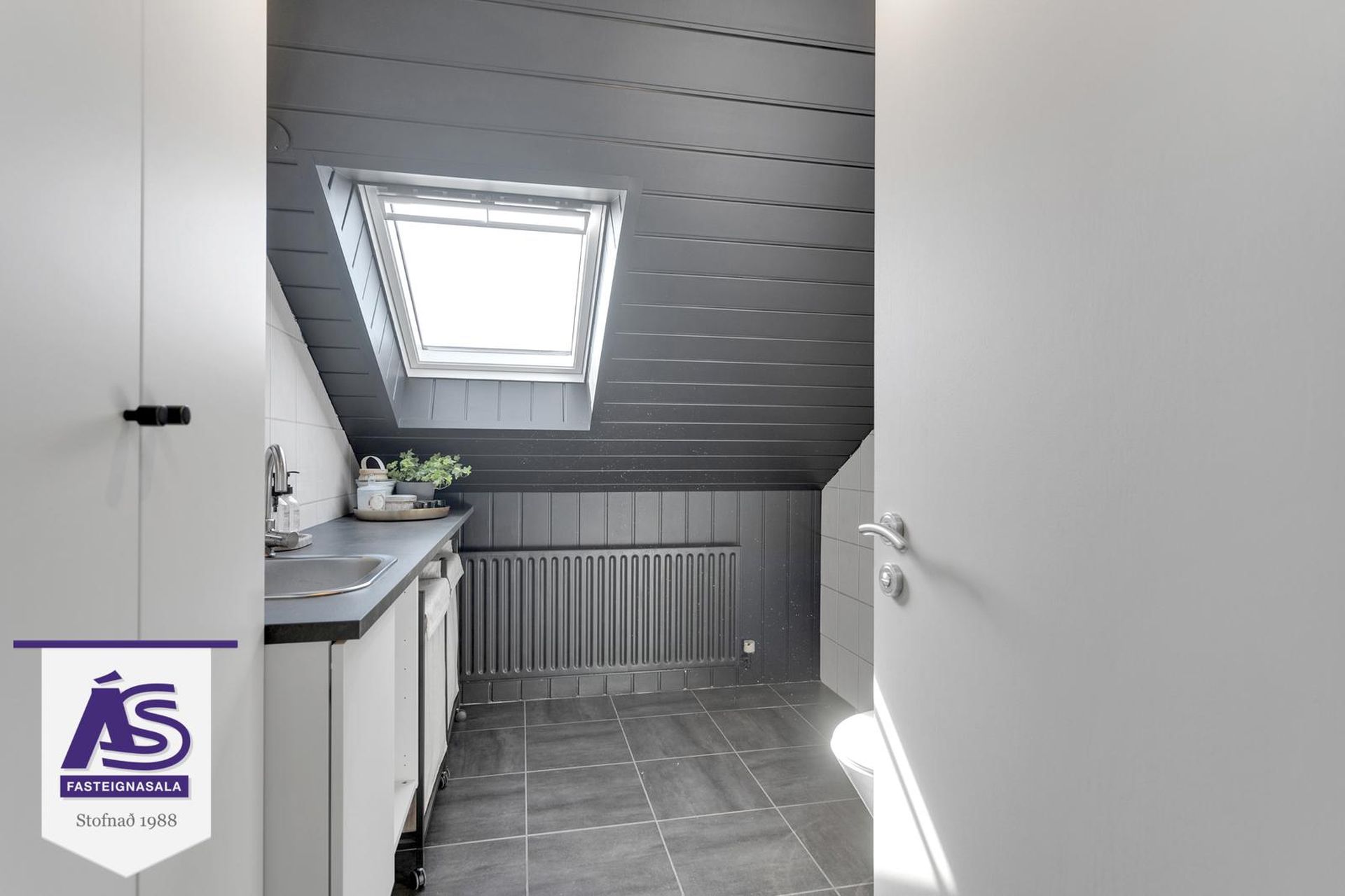 Traðarberg 23, 221 Hafnarfjörður