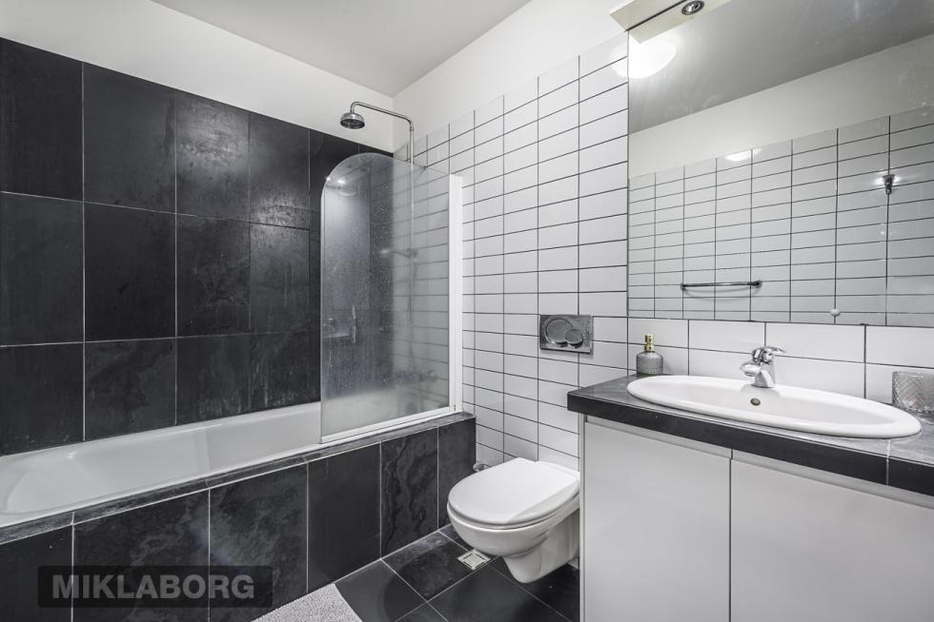 Njálsgata 19, 101 Reykjavík