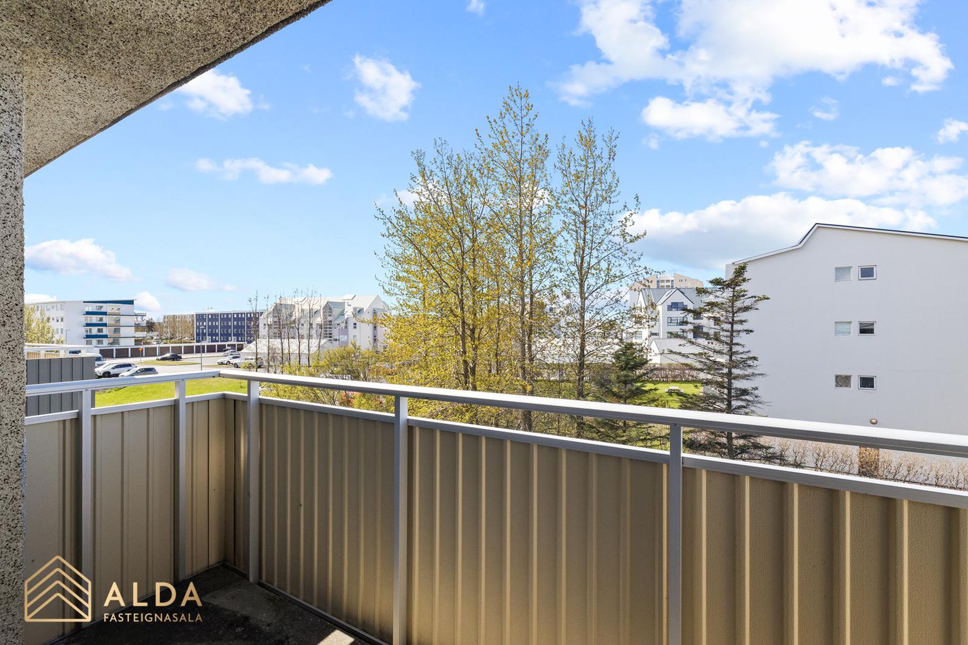 Hringbraut 107, 101 Reykjavík