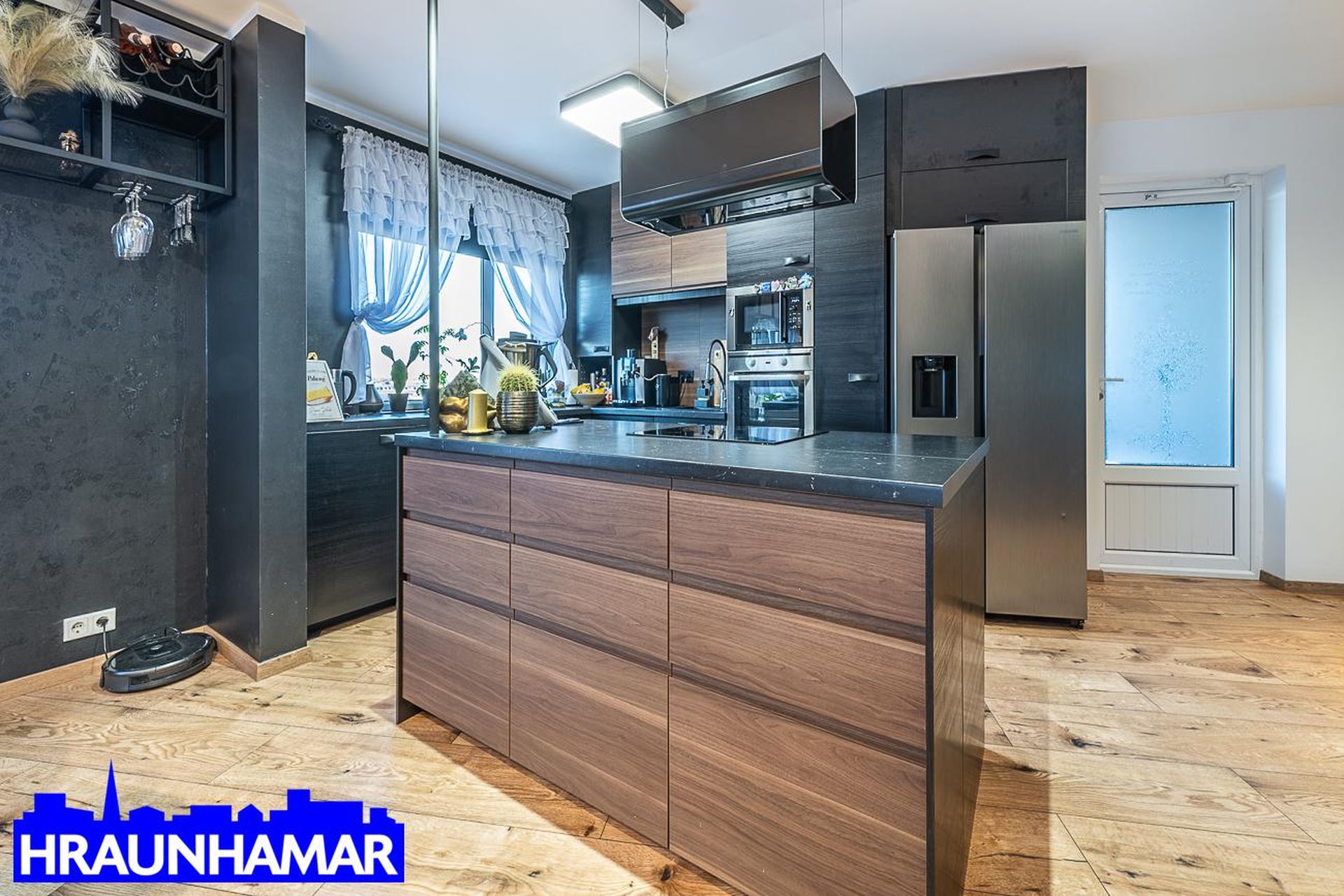 Flatahraun 1, 220 Hafnarfjörður