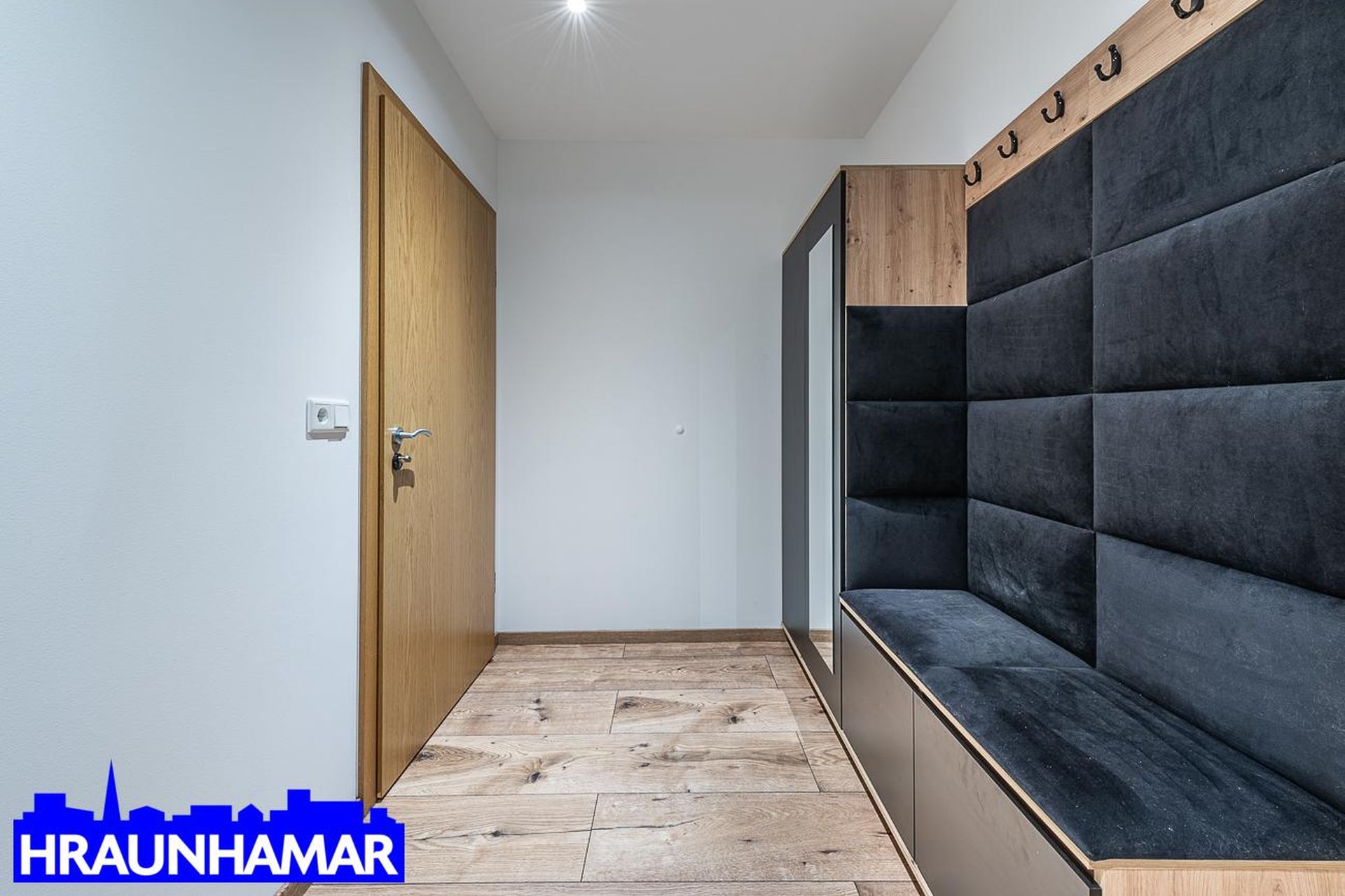 Flatahraun 1, 220 Hafnarfjörður