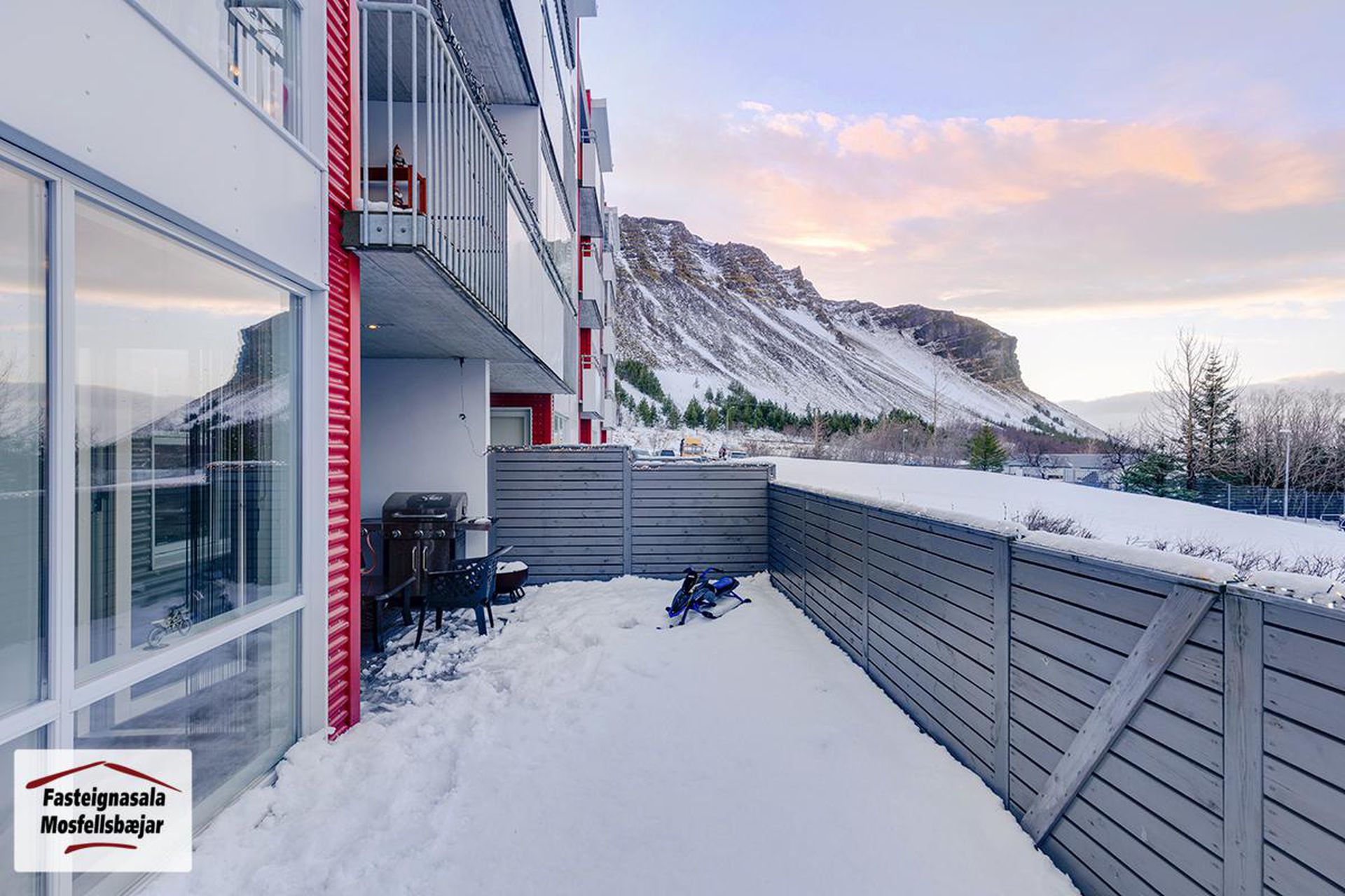 Rauðamýri 1, 270 Mosfellsbær