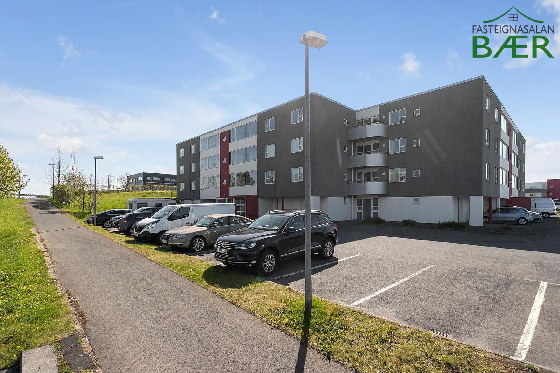 Kristnibraut 79, 113 Reykjavík