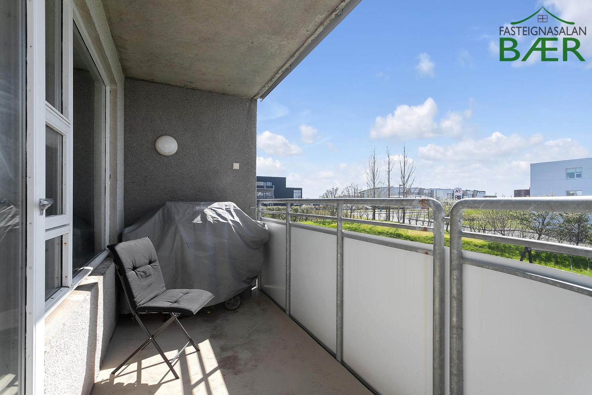 Kristnibraut 79, 113 Reykjavík
