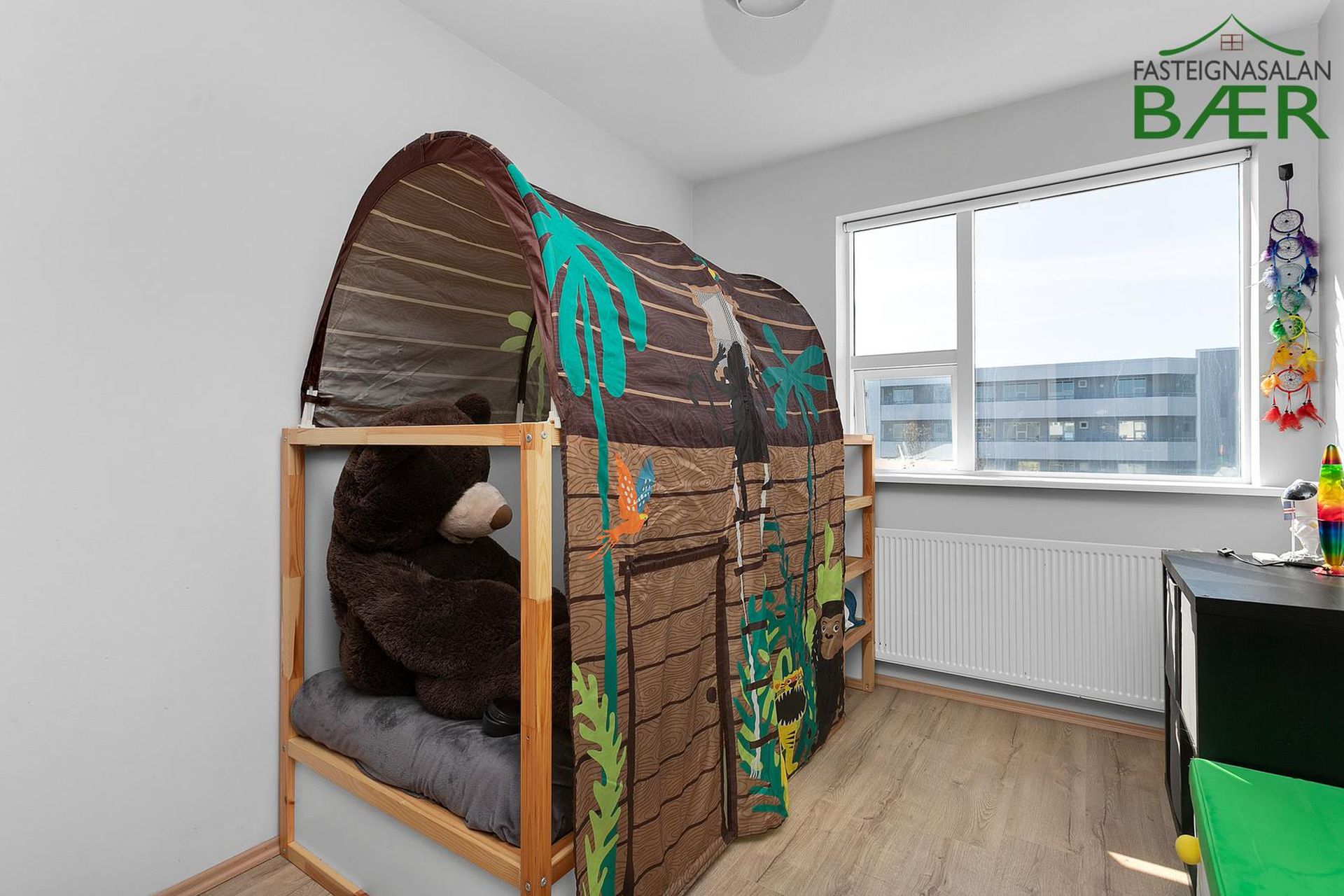 Kristnibraut 79, 113 Reykjavík