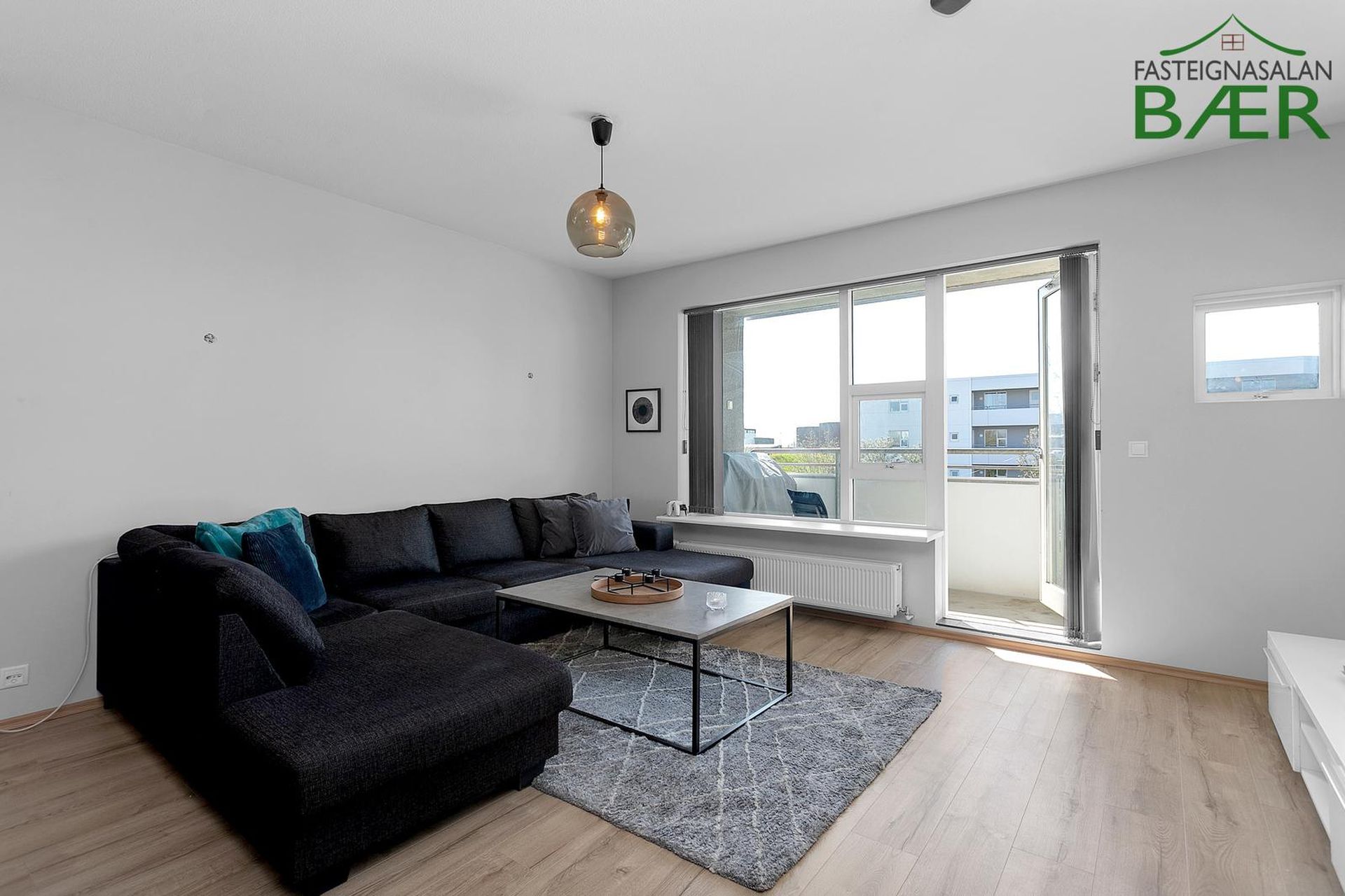 Kristnibraut 79, 113 Reykjavík