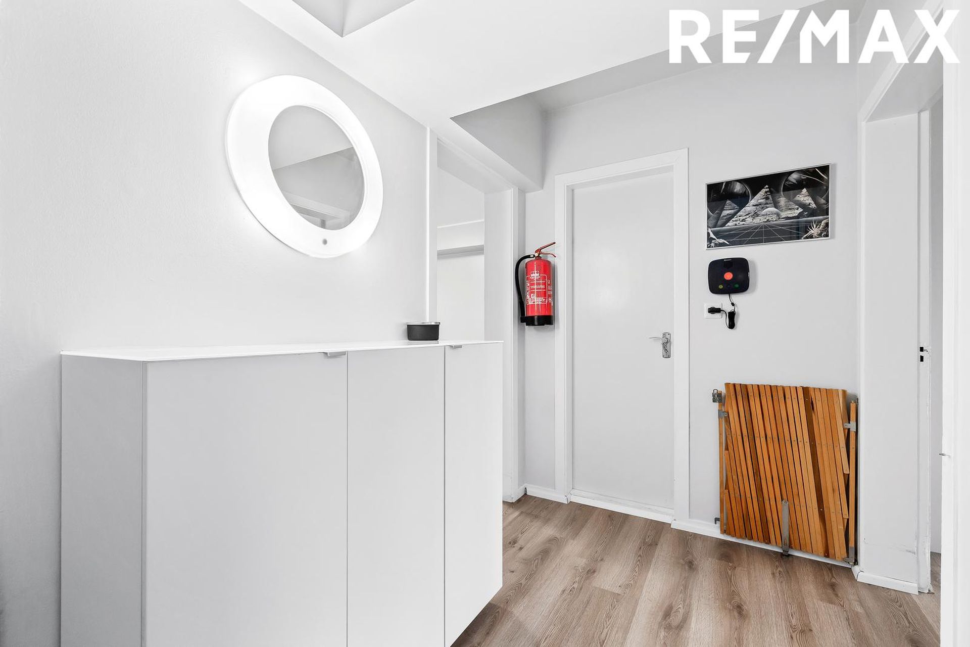 Grettisgata 96, 105 Reykjavík