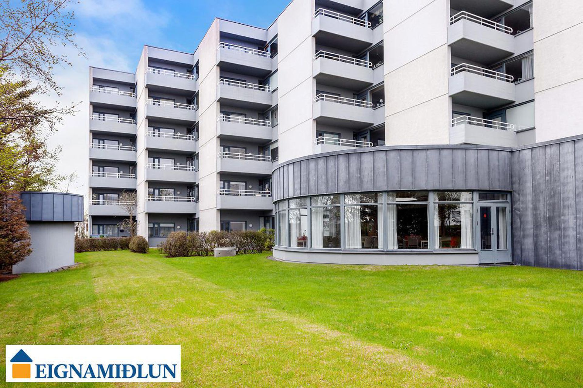 Hvassaleiti 56, 103 Reykjavík