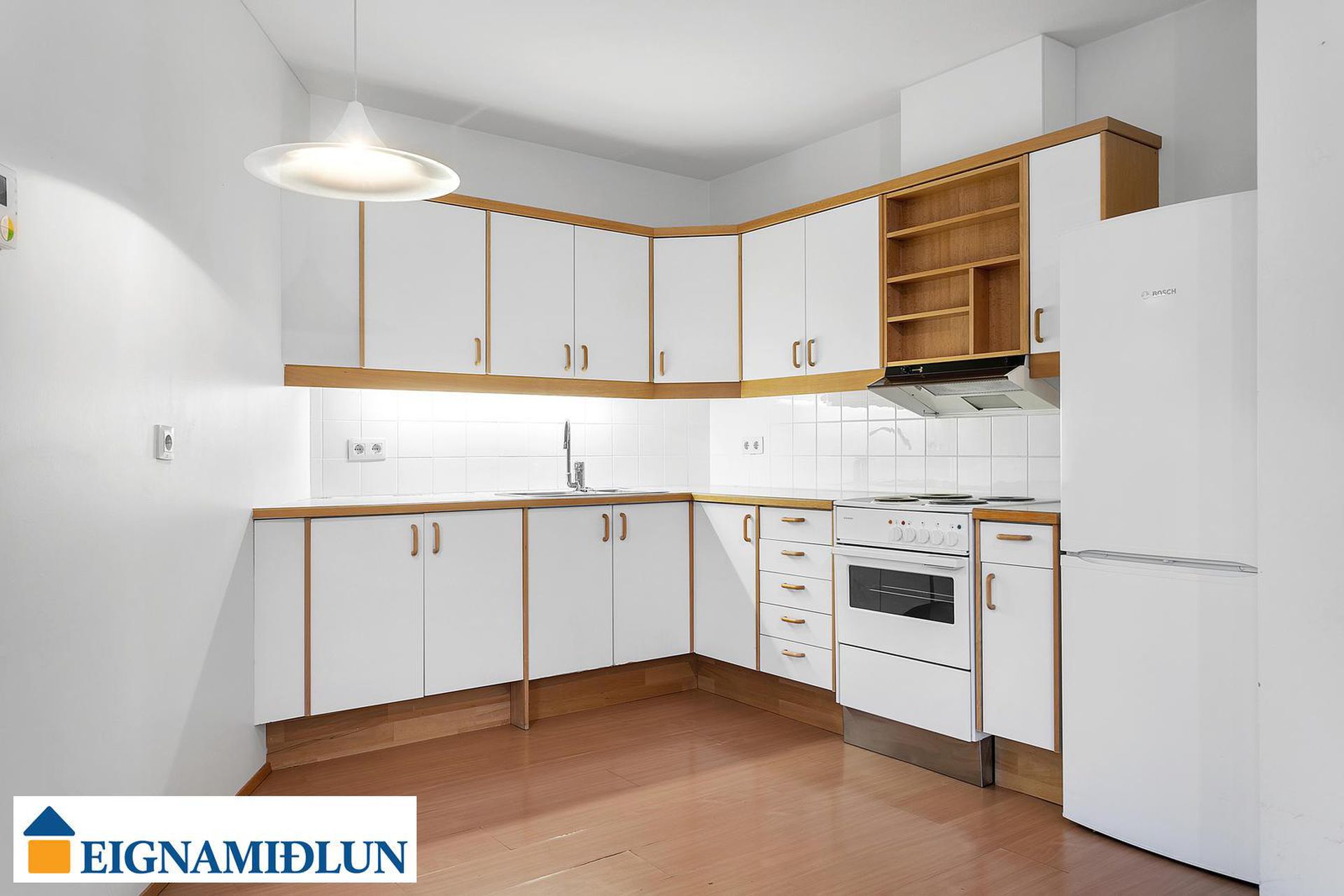 Hvassaleiti 56, 103 Reykjavík