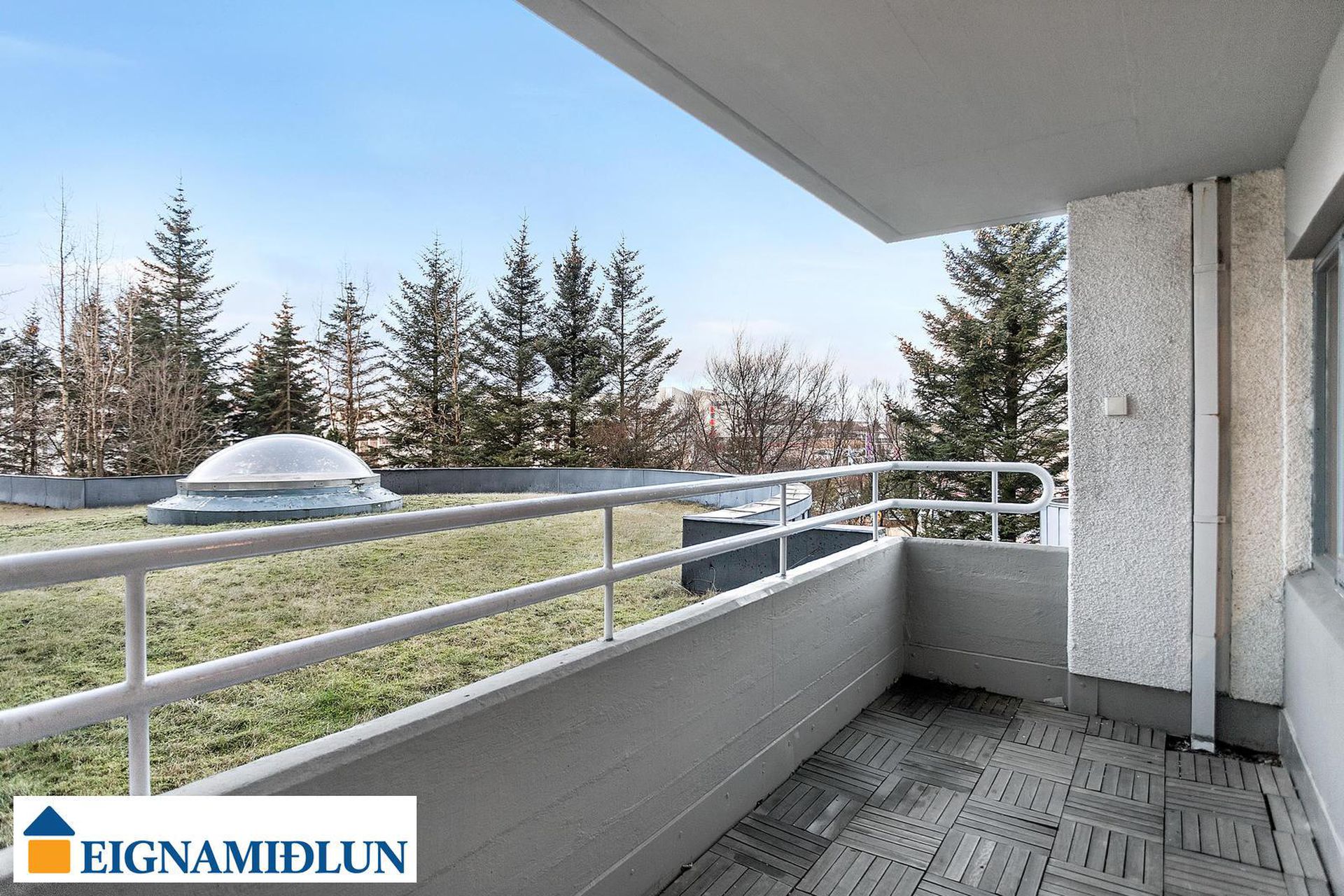 Hvassaleiti 56, 103 Reykjavík