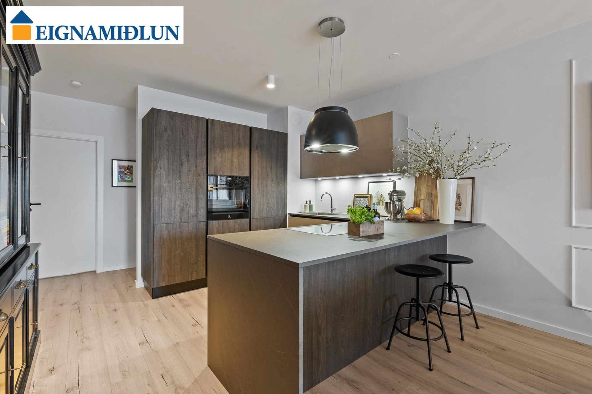 Valshlíð 8 - 0205, 102 Reykjavík