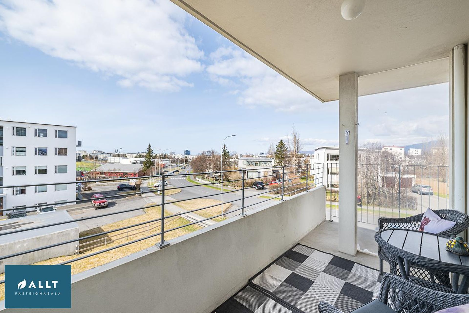 Safamýri 46, 108 Reykjavík