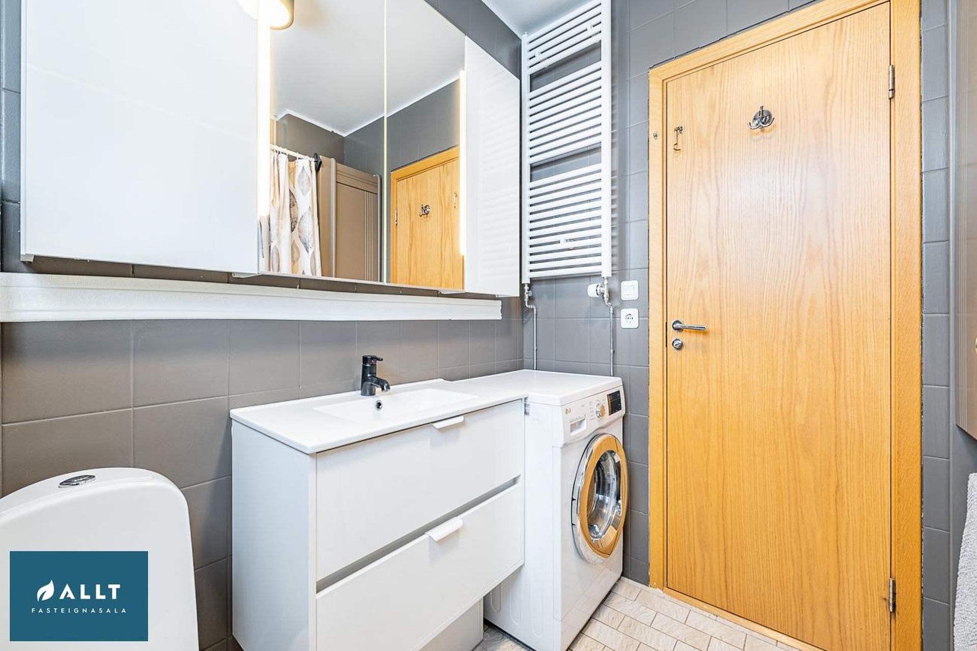 Safamýri 46, 108 Reykjavík