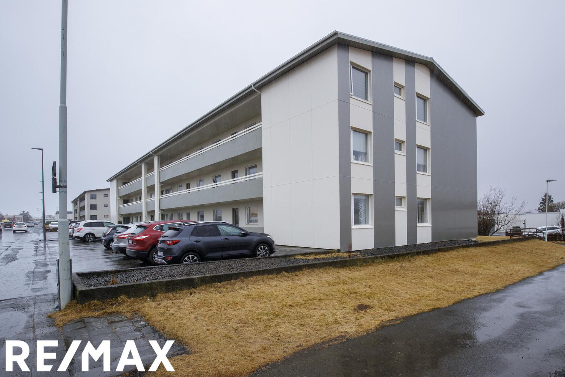 Hjallavegur 3, 260 Reykjanesbær