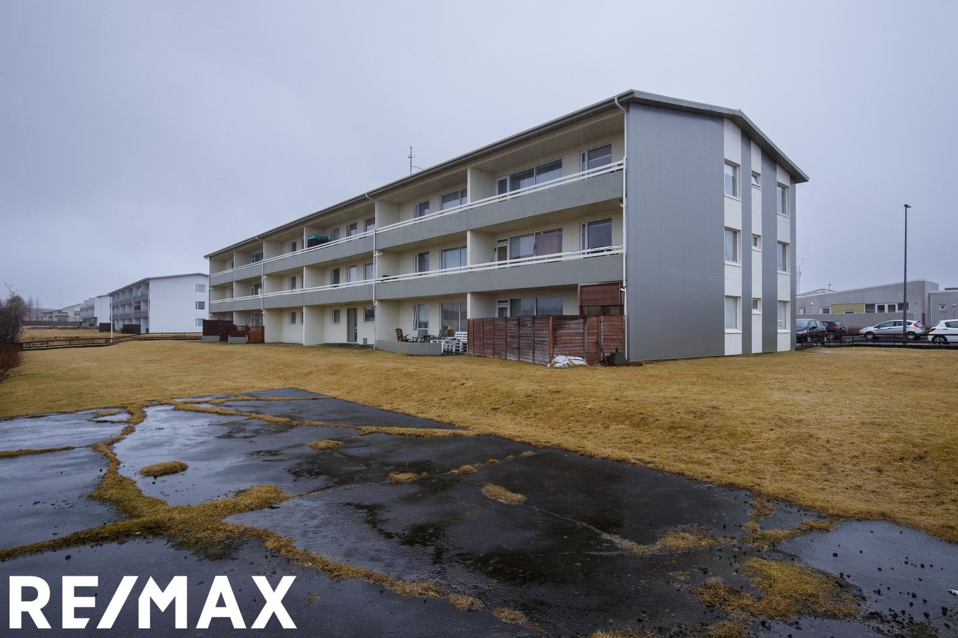 Hjallavegur 3, 260 Reykjanesbær