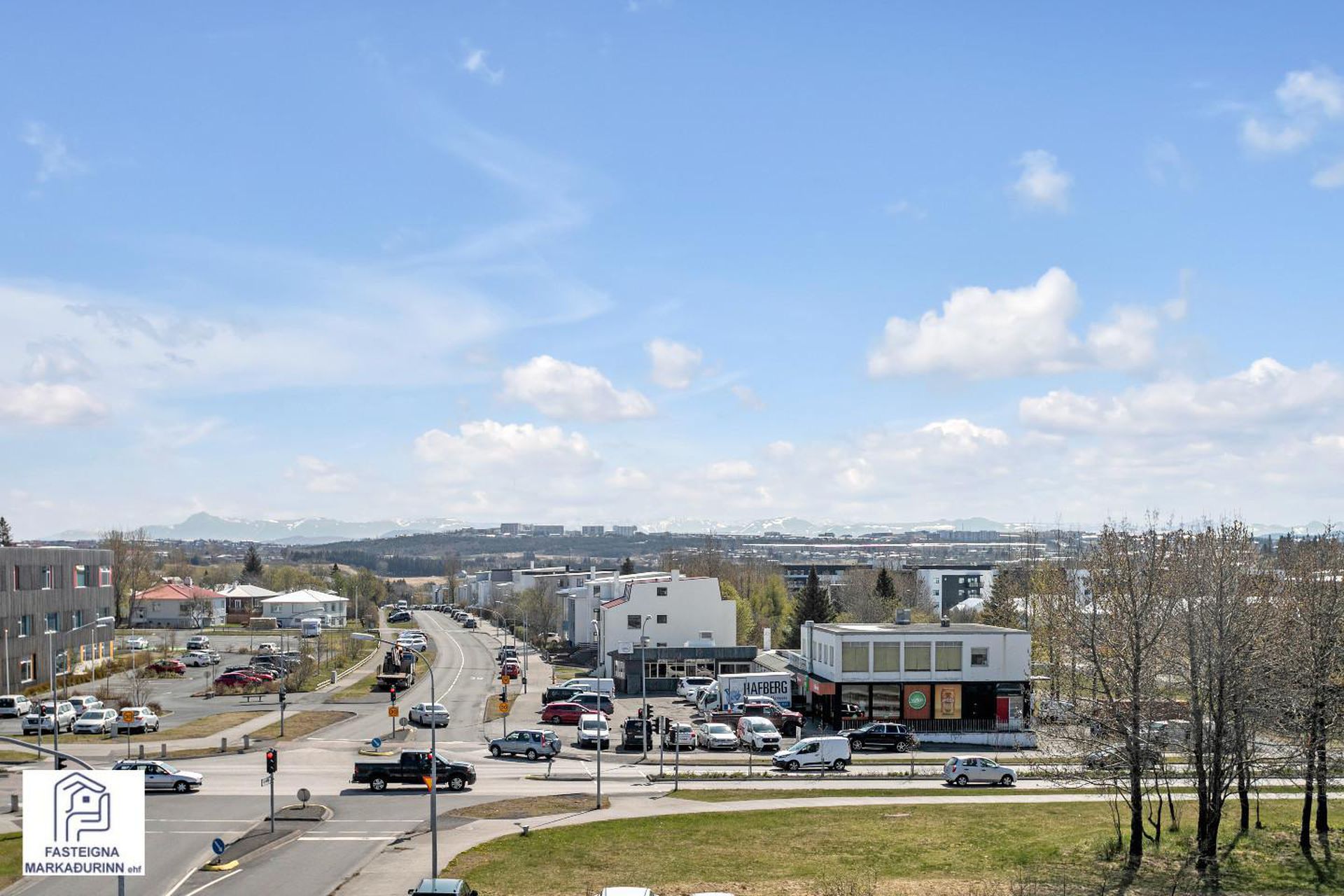Gnoðarvogur 38, 104 Reykjavík