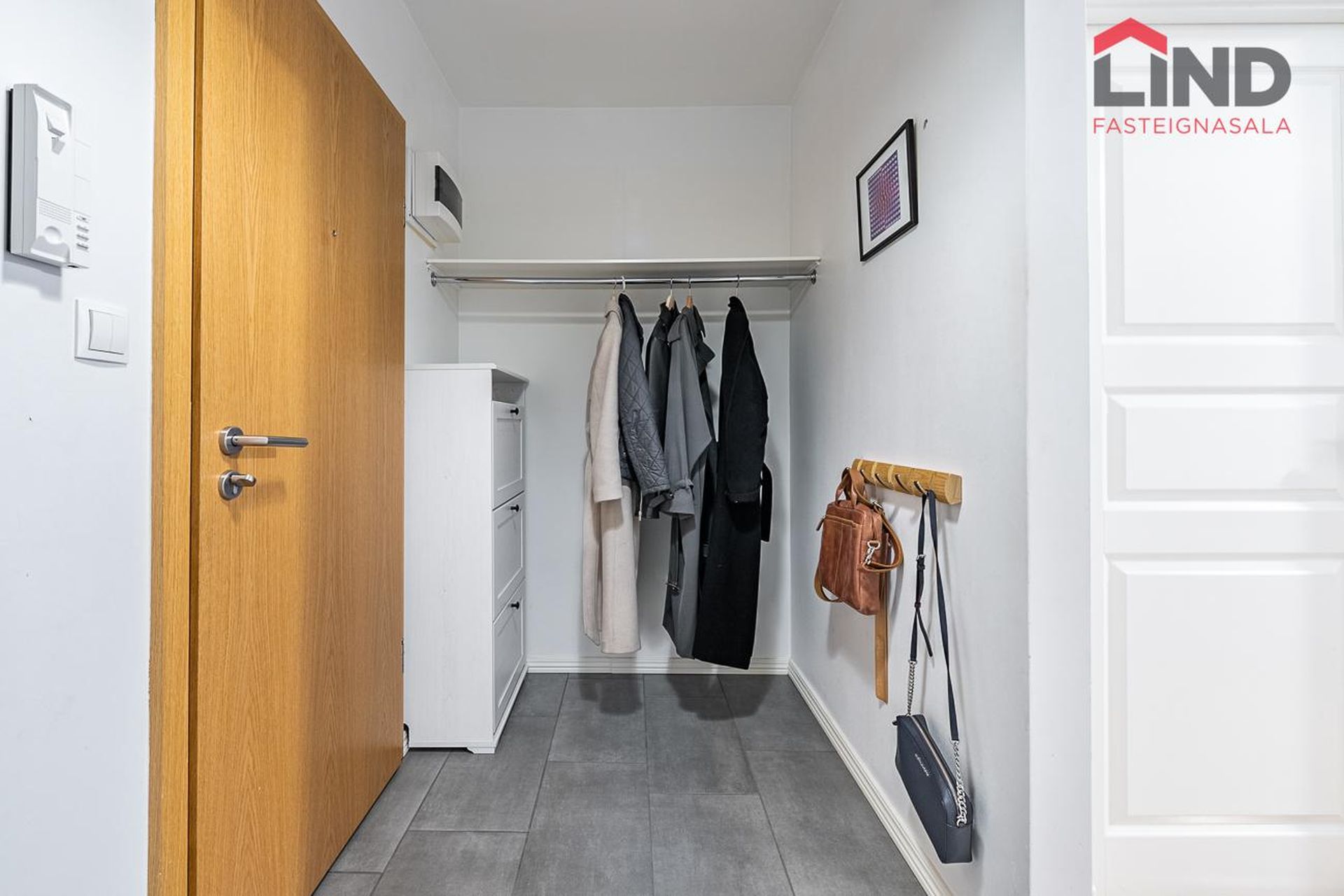 Hjarðarhagi 26, 107 Reykjavík