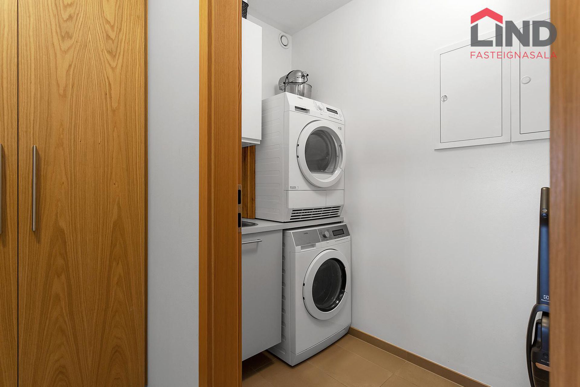 Naustavör 12, 200 Kópavogur