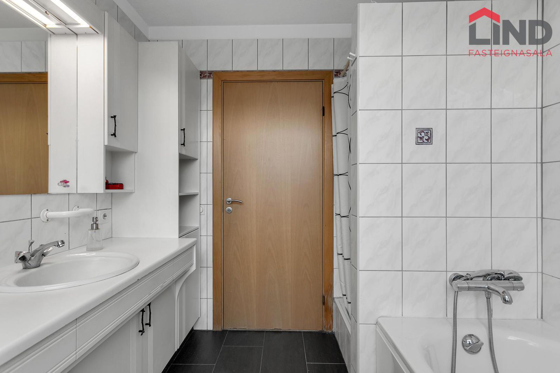 Frostafold 23, 112 Reykjavík