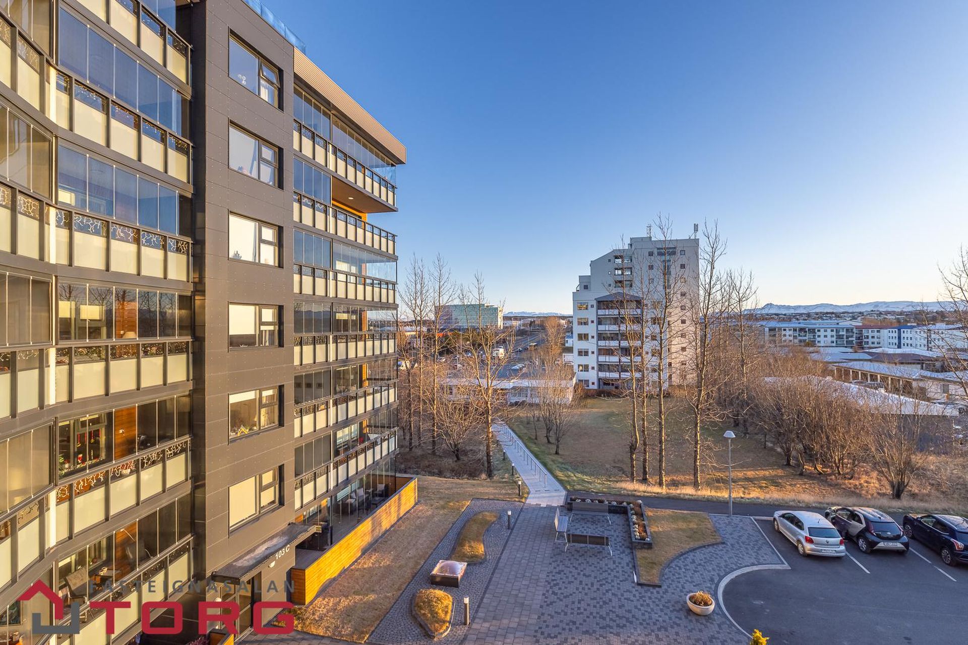 Hraunbær 103, 110 Reykjavík