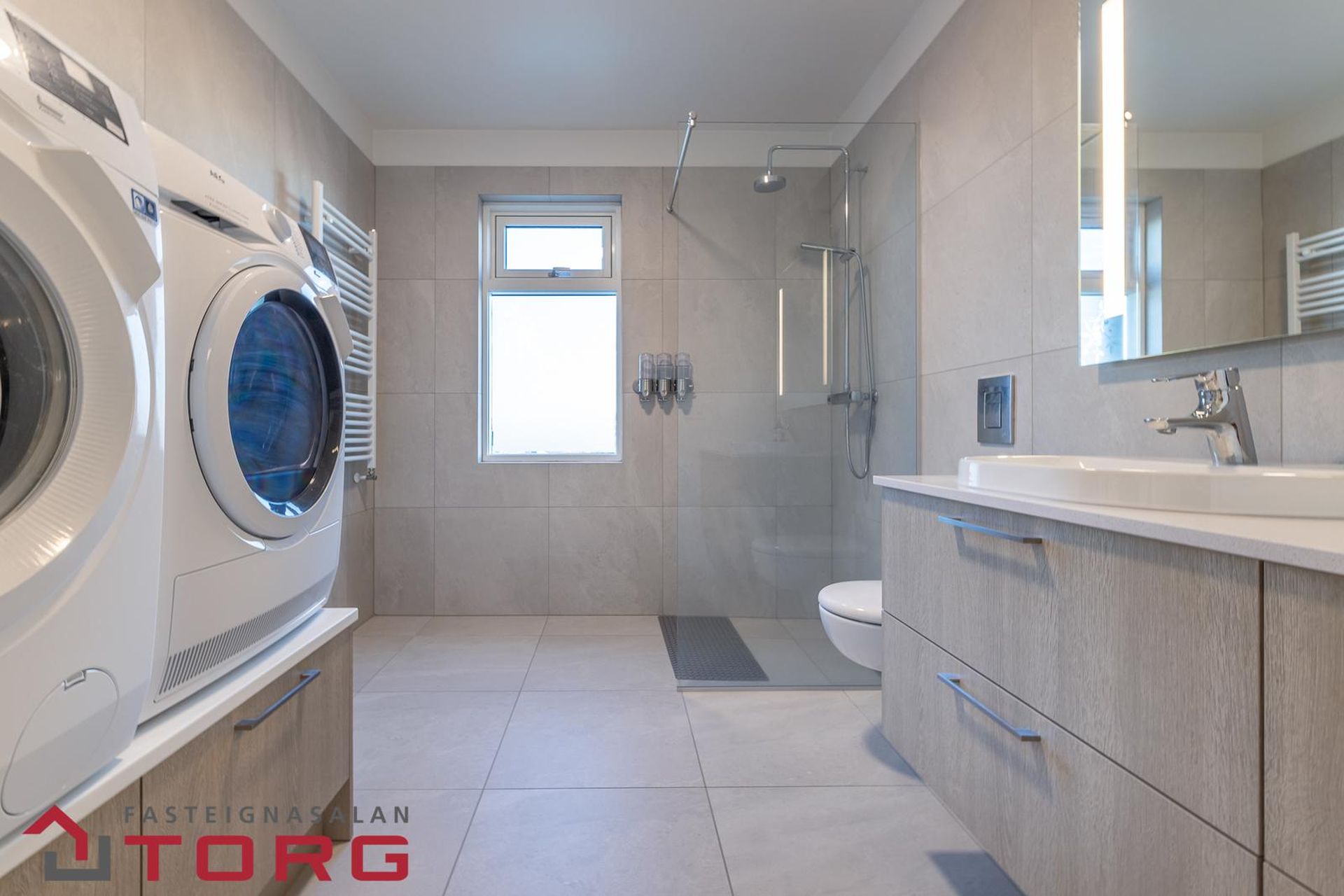 Hraunbær 103, 110 Reykjavík
