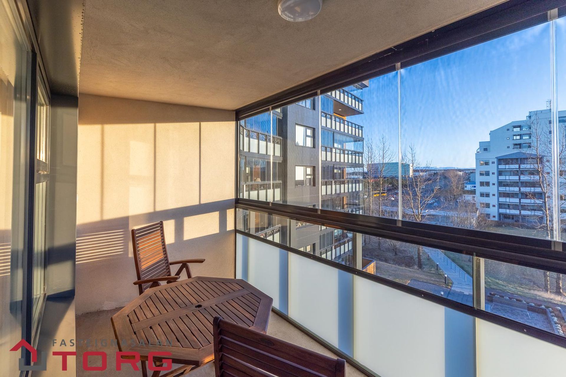 Hraunbær 103, 110 Reykjavík