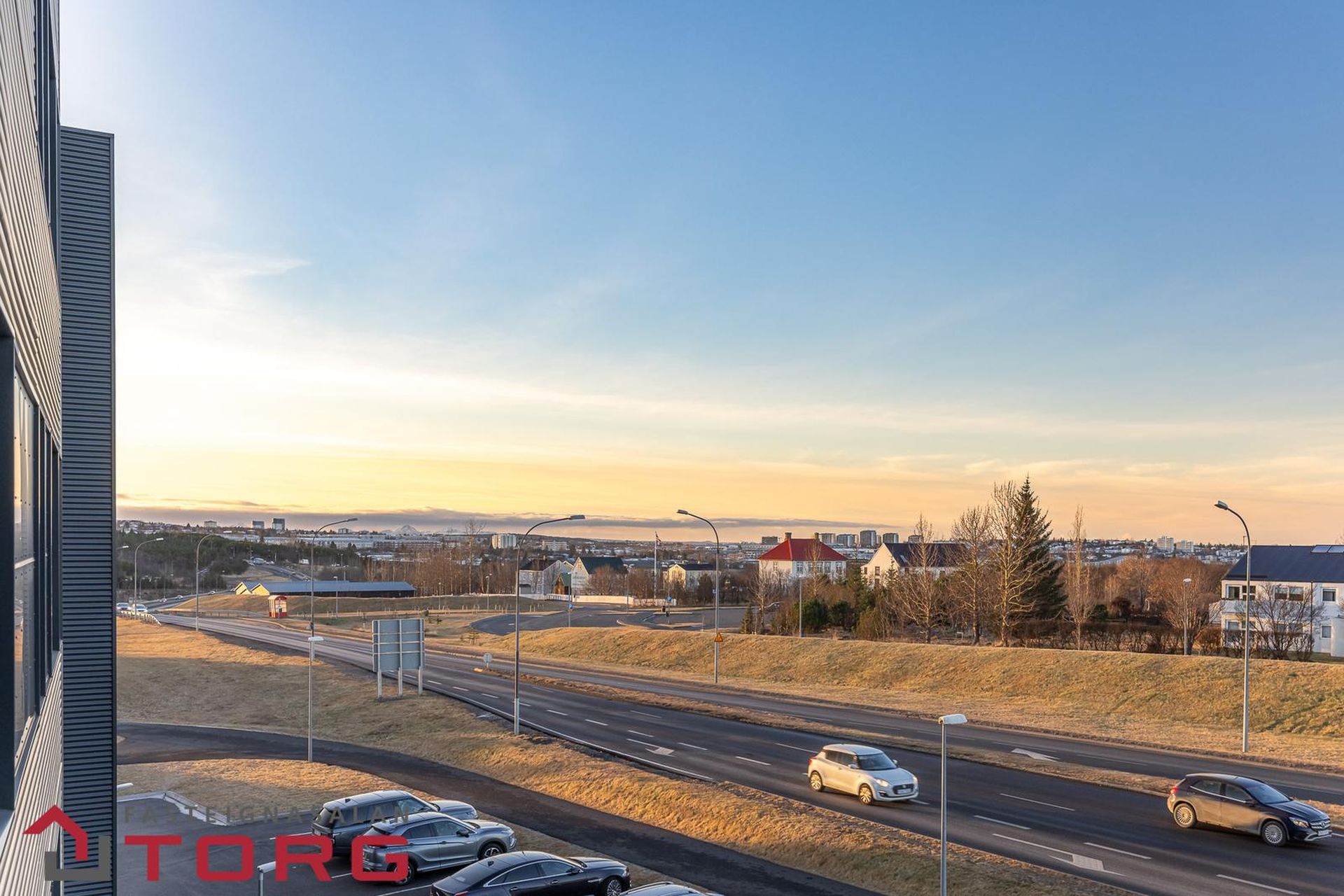 Hraunbær 103, 110 Reykjavík