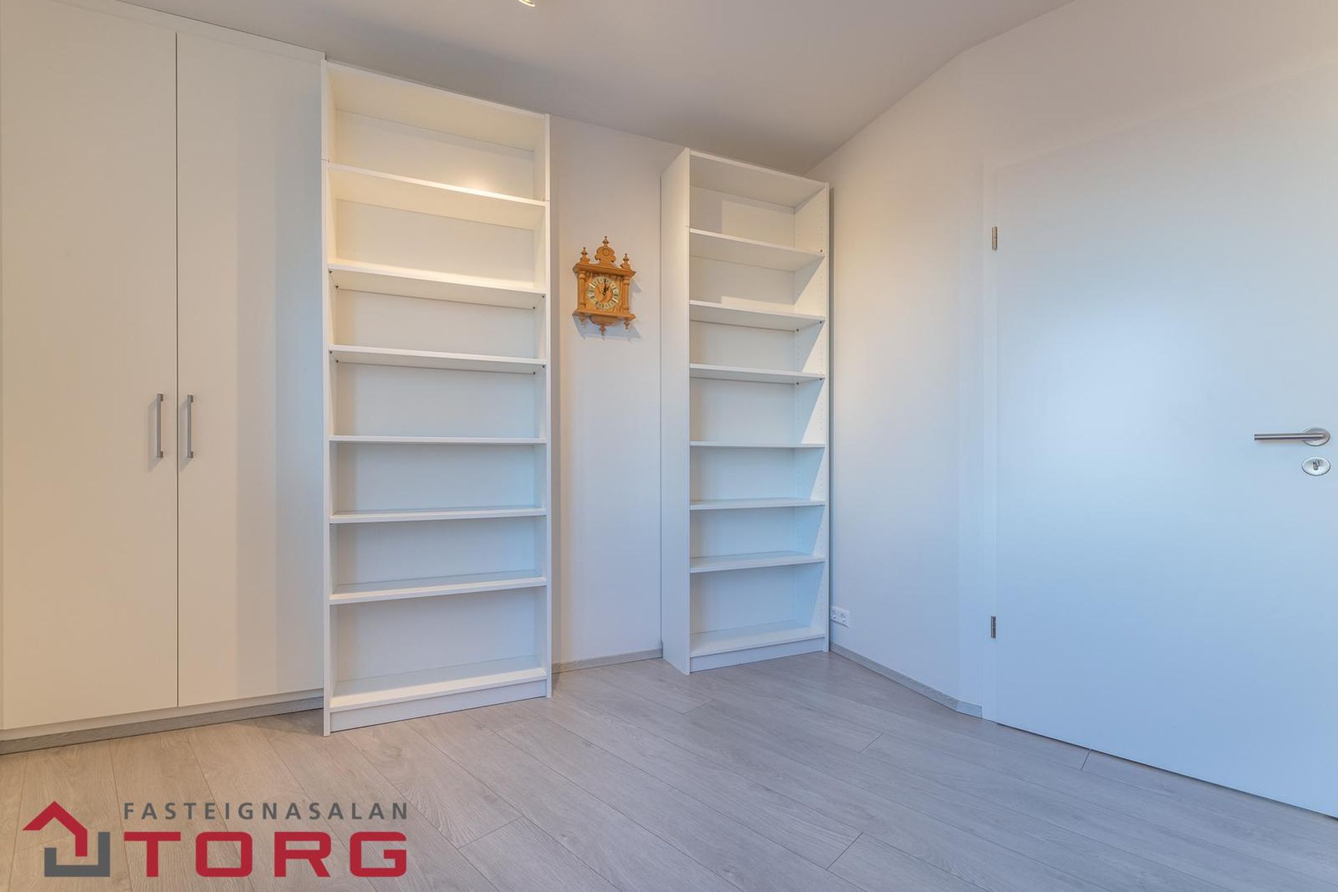 Hraunbær 103, 110 Reykjavík