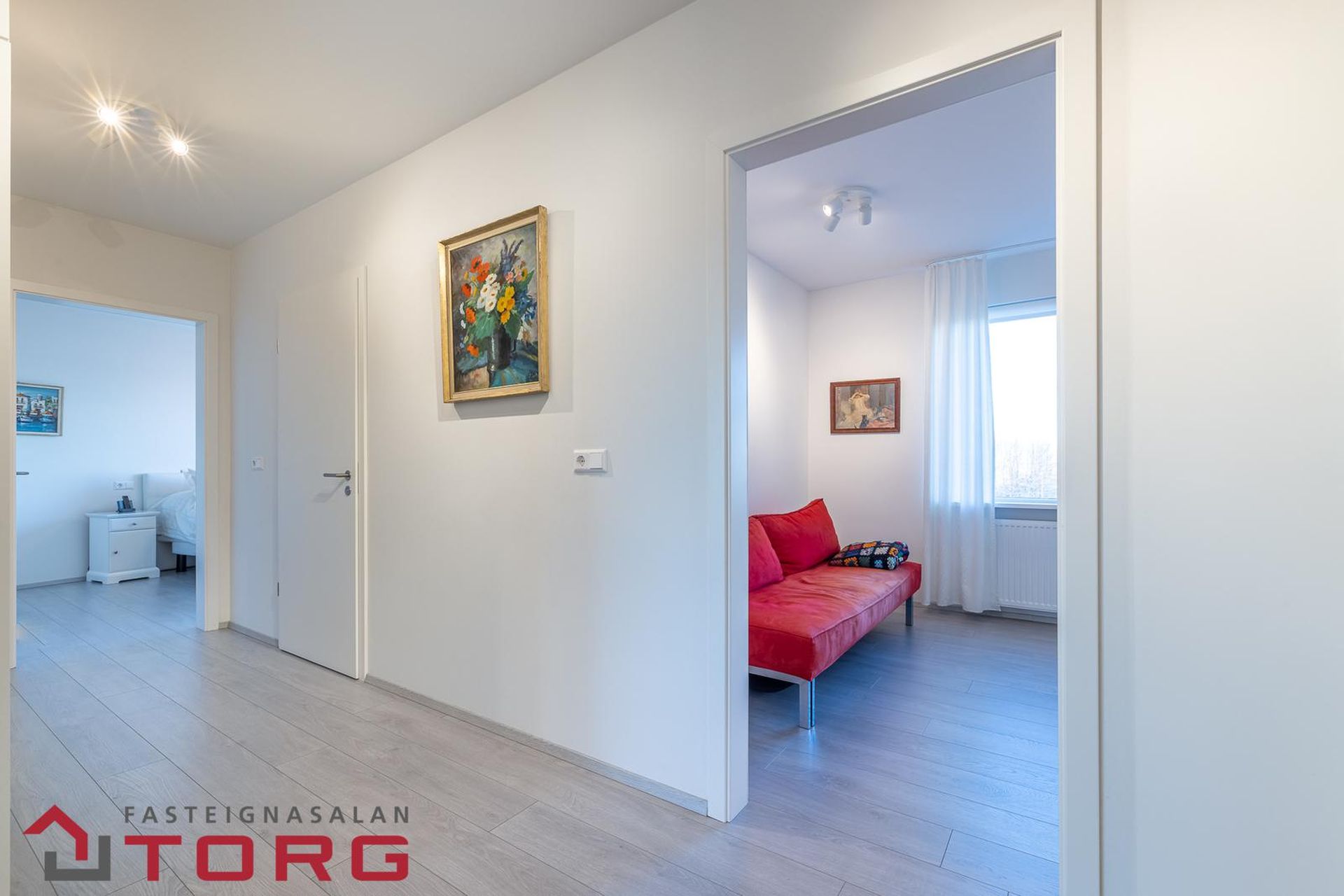Hraunbær 103, 110 Reykjavík