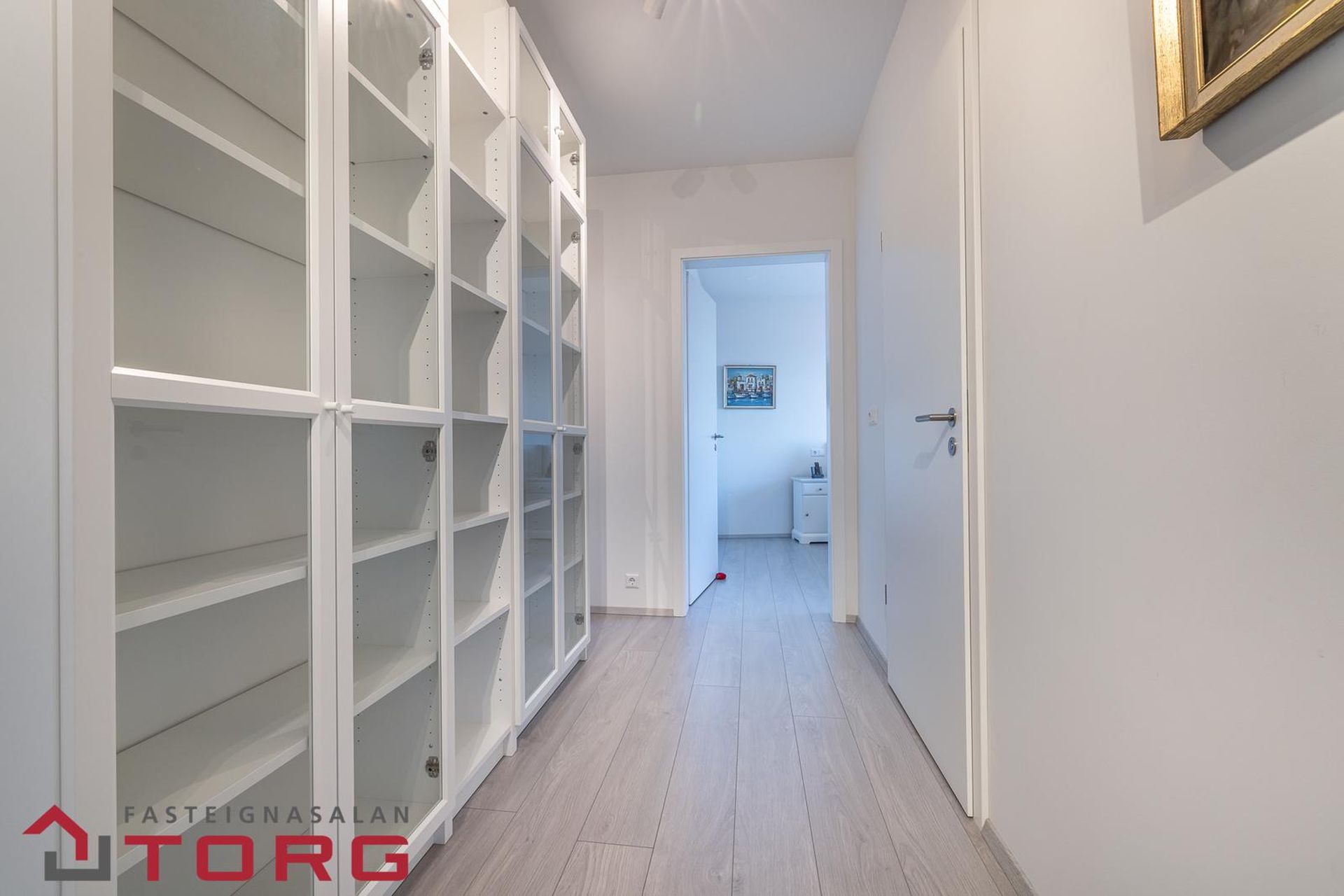 Hraunbær 103, 110 Reykjavík