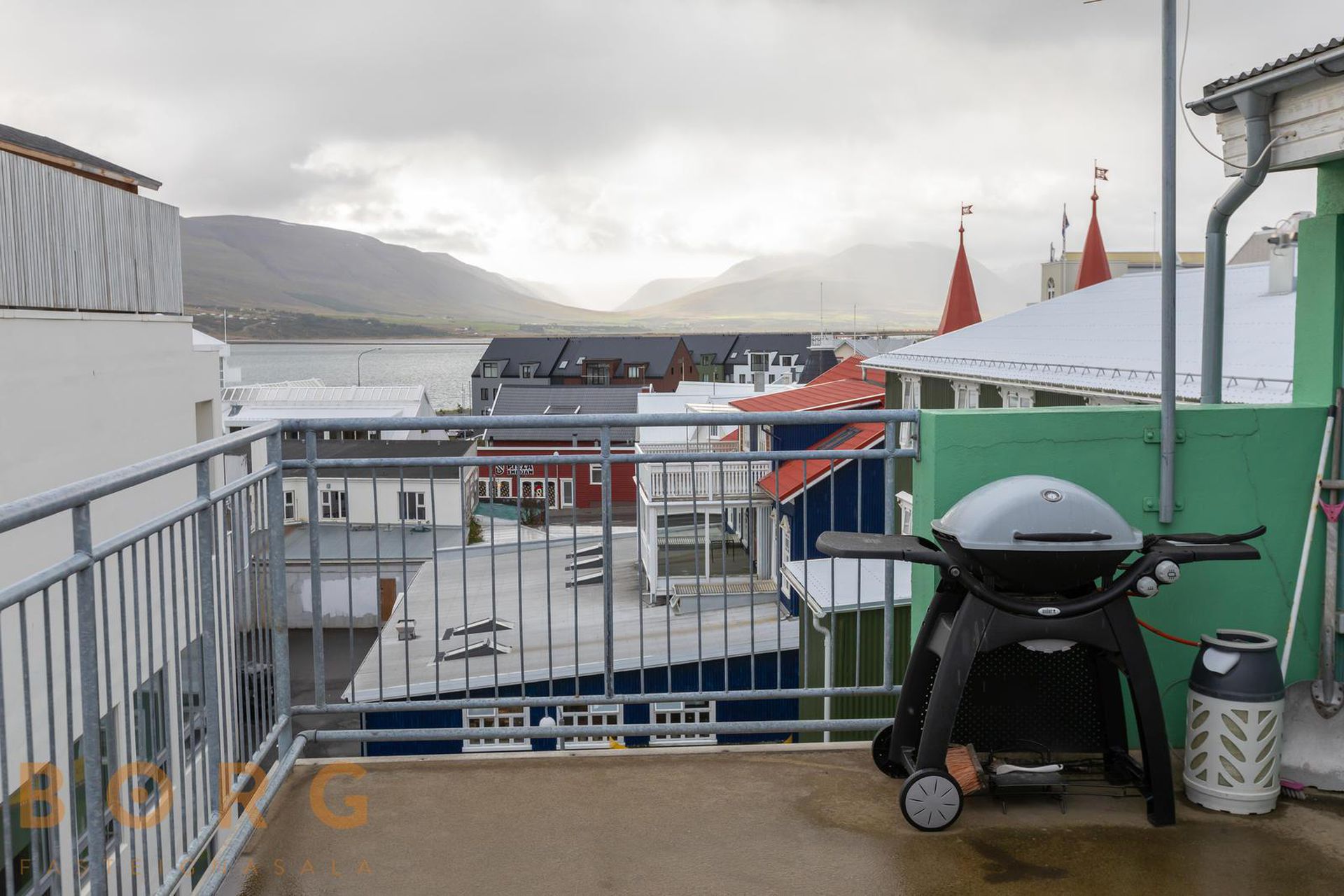 Hafnarstræti 100, 600 Akureyri