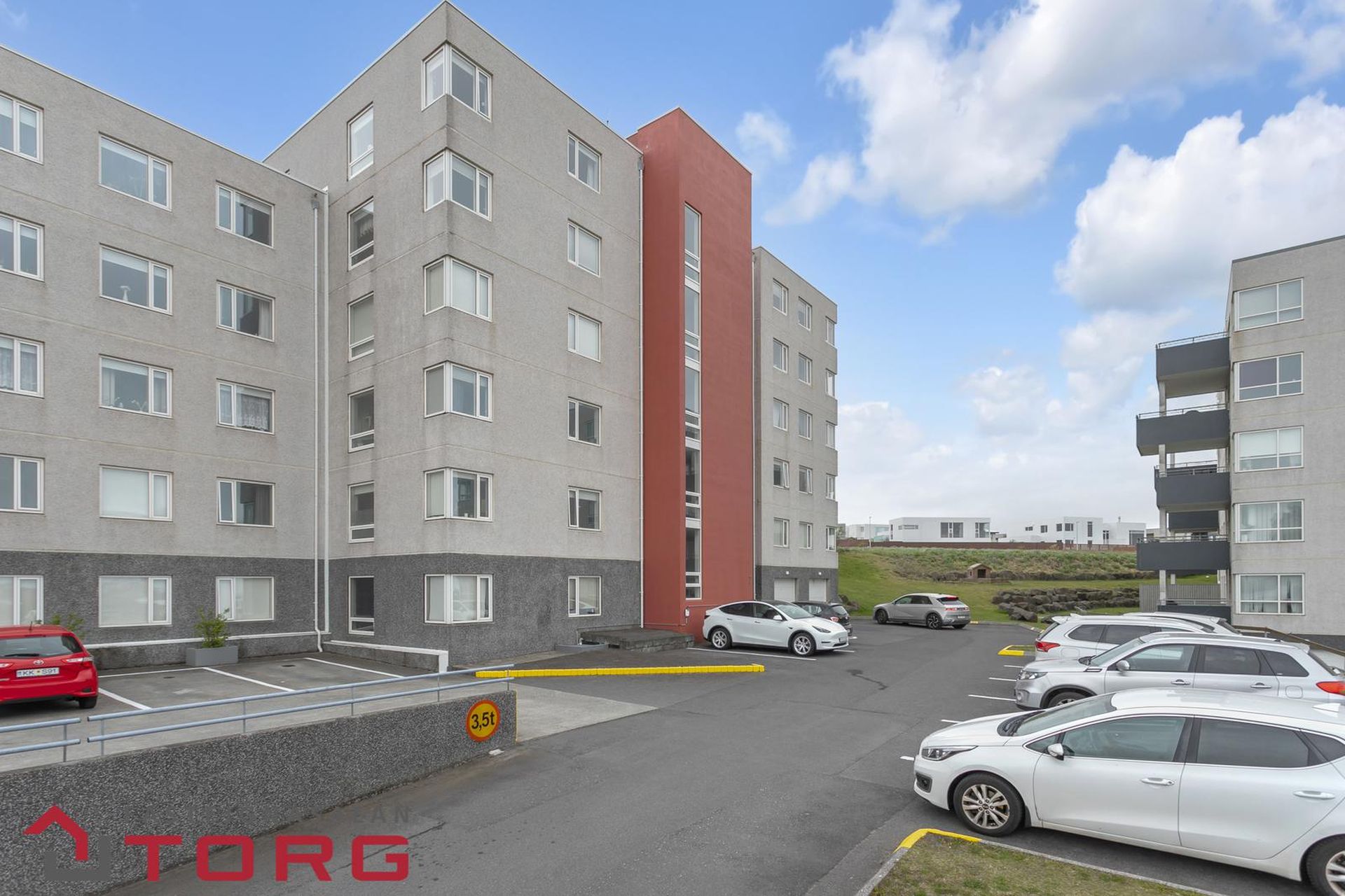 Ásakór 7, 203 Kópavogur