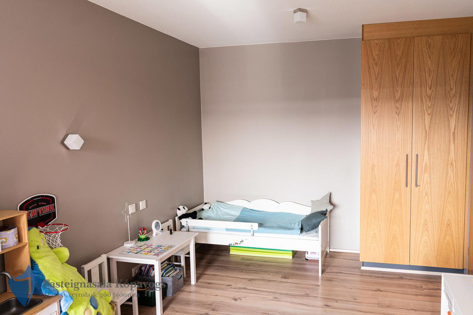 Naustavör 12, 200 Kópavogur