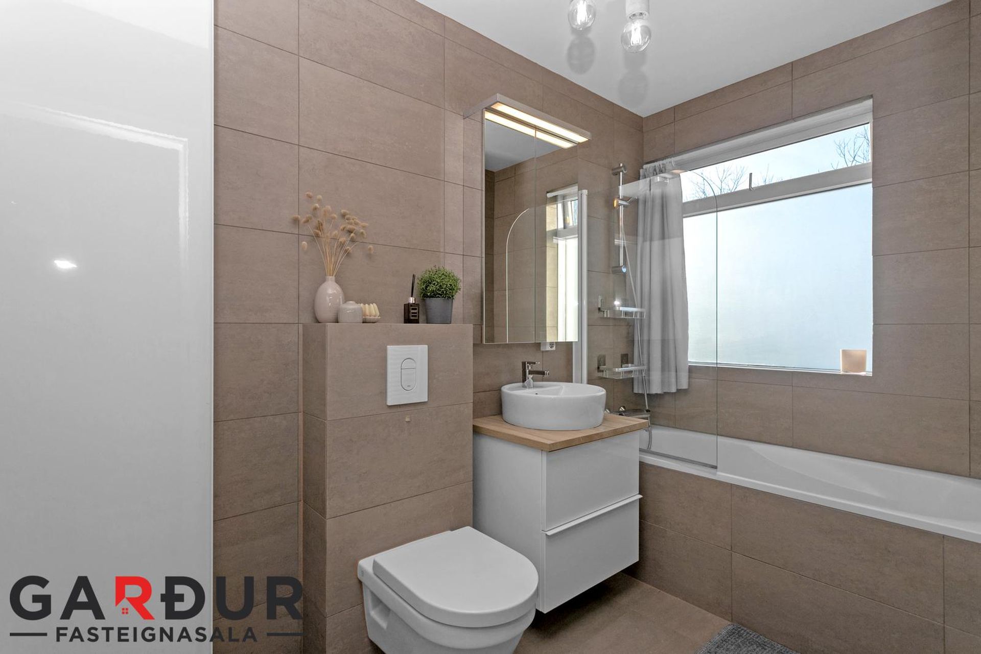 Fífusel 35, 109 Reykjavík