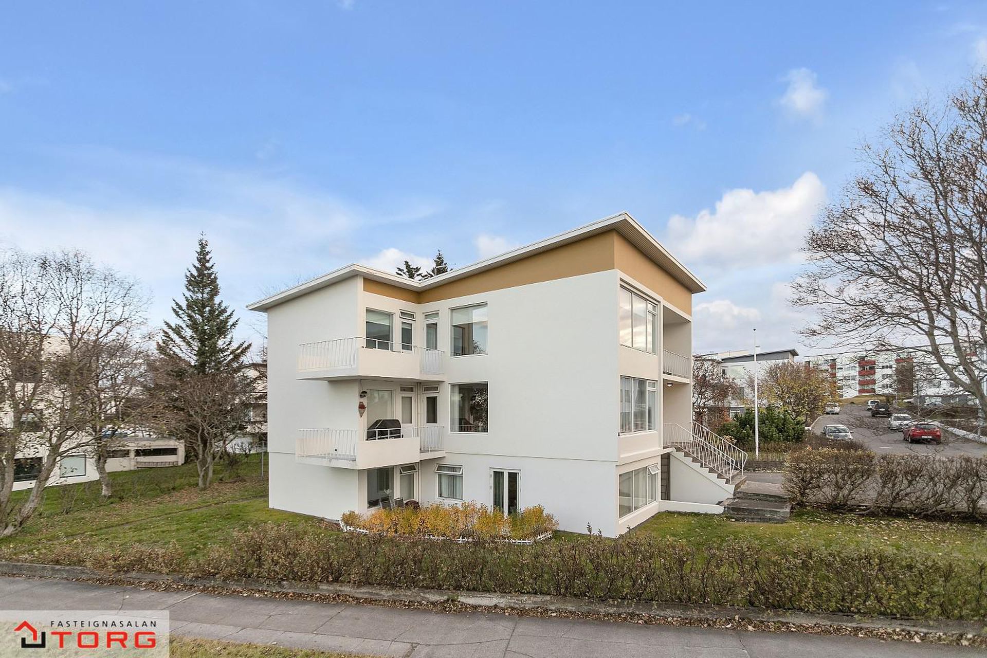 Safamýri 57, 108 Reykjavík