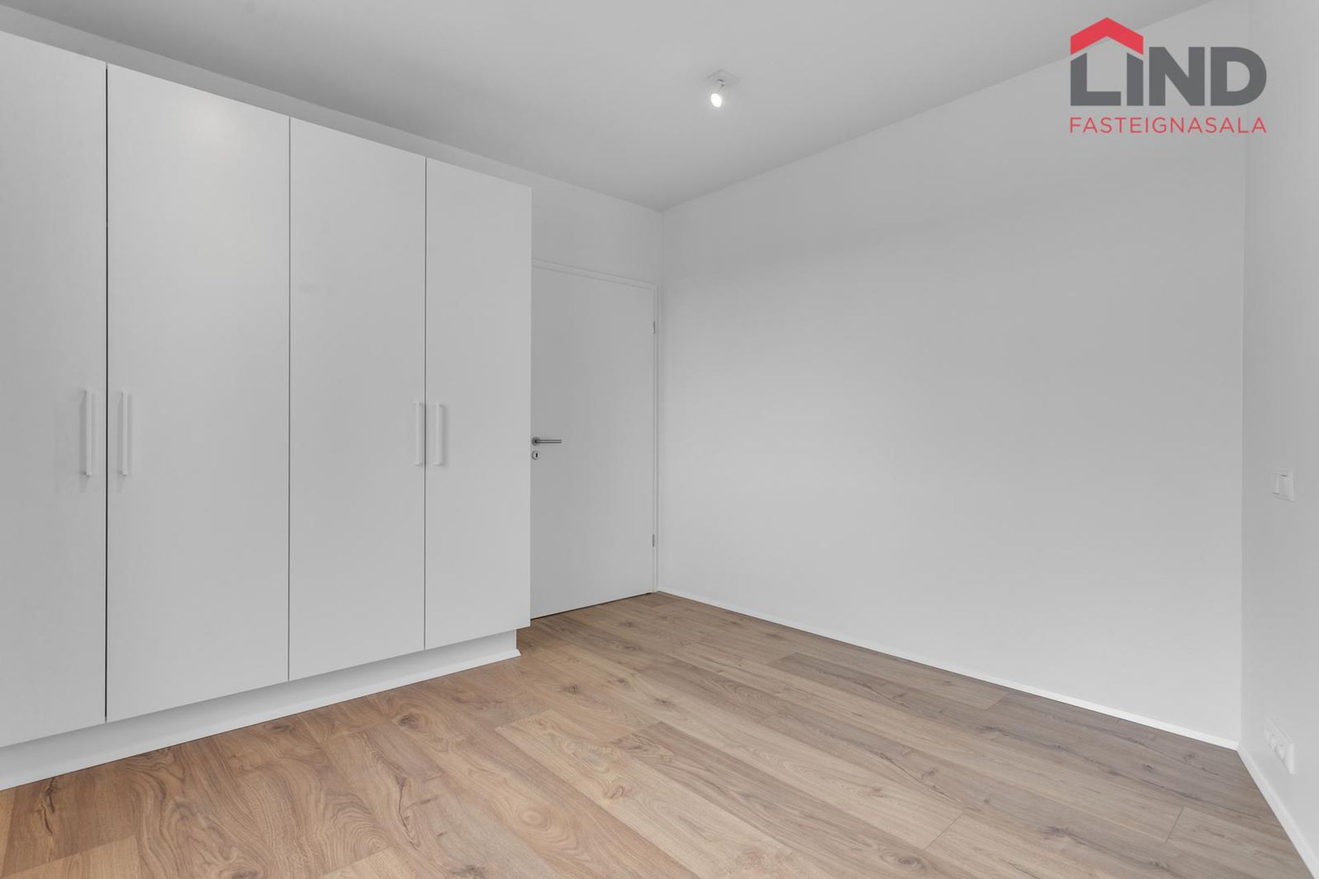 Lofnarbrunnur 1, 113 Reykjavík