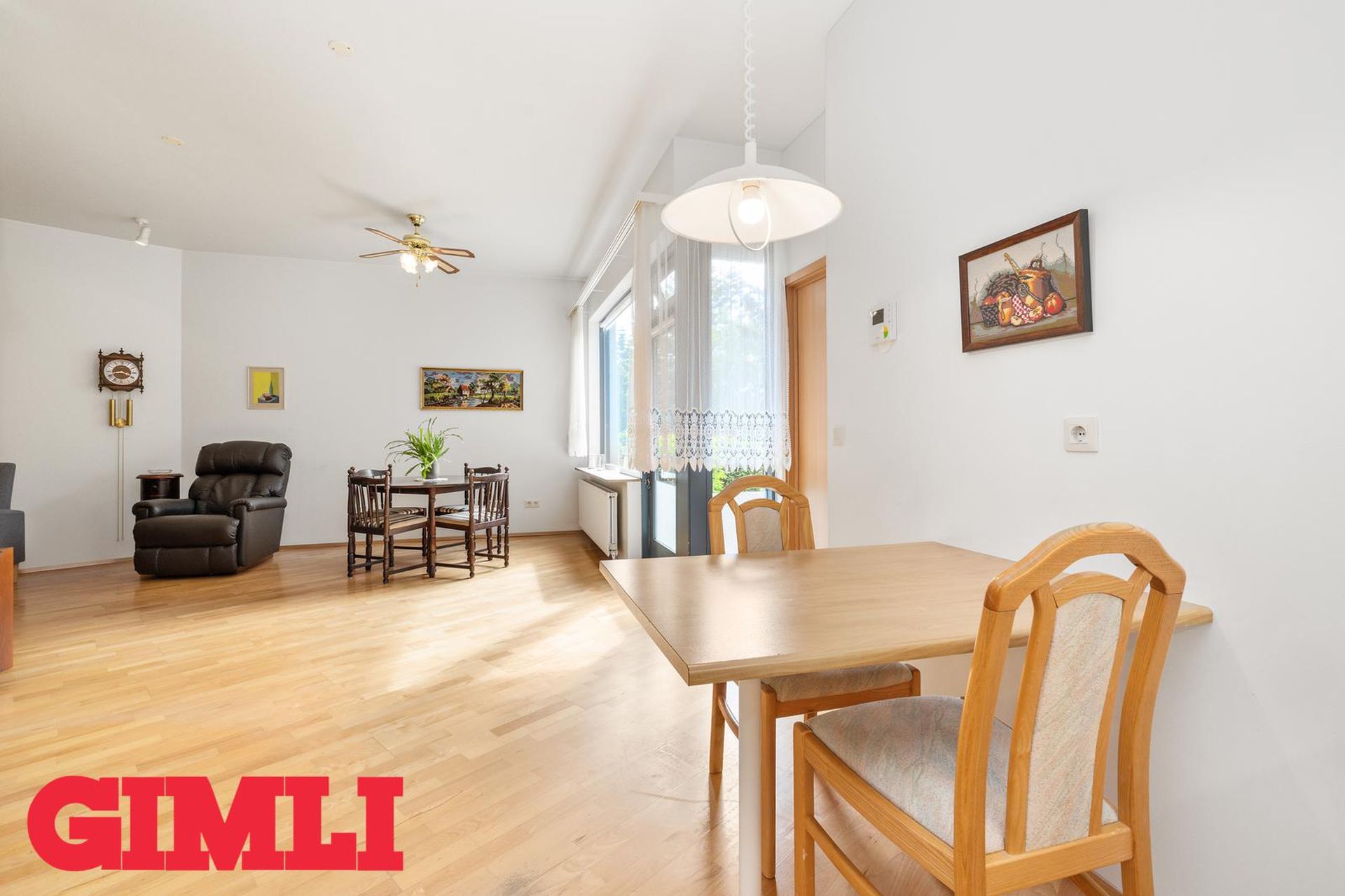 Hvassaleiti 56, 103 Reykjavík