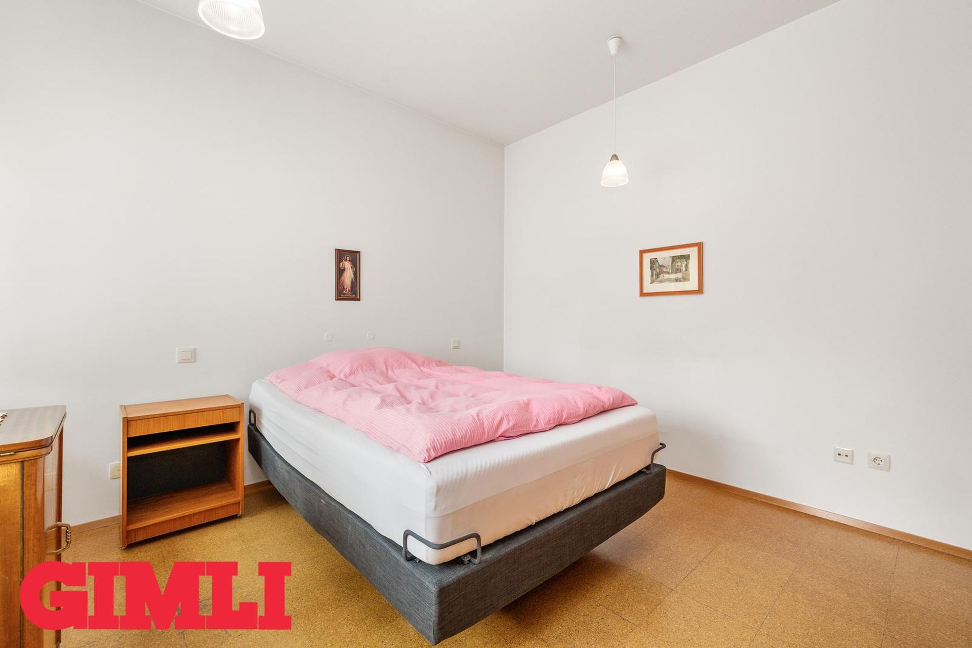 Hvassaleiti 56, 103 Reykjavík