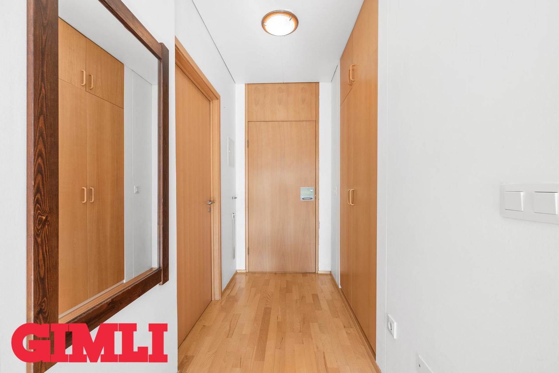 Hvassaleiti 56, 103 Reykjavík